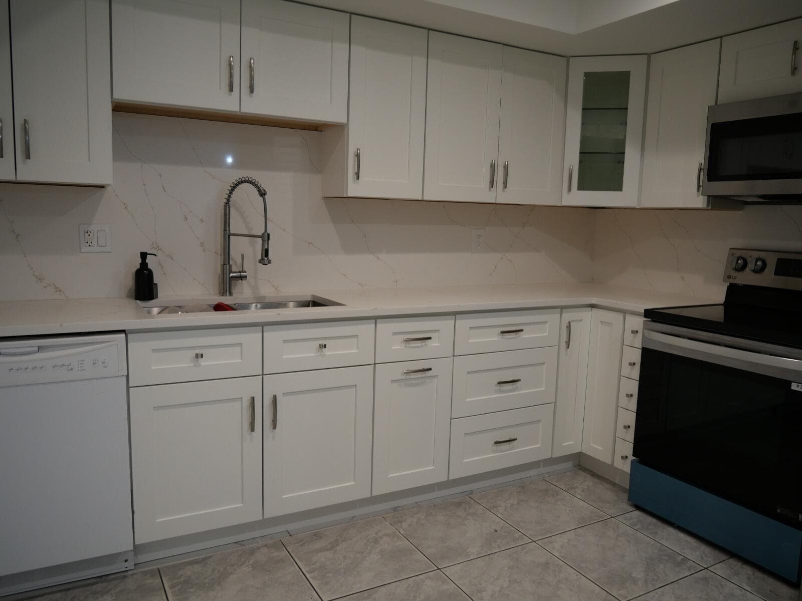 7091 W Sunrise Boulevard 7091, Plantation, FL 33313 — photo 6 of 32