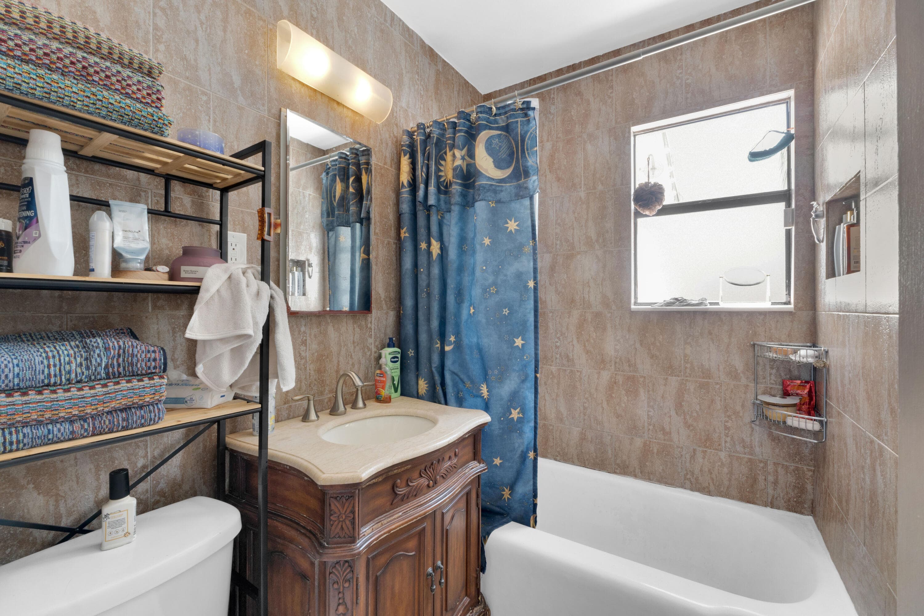 413 SW 11th Street, Fort Lauderdale, FL 33315 — photo 12 of 42