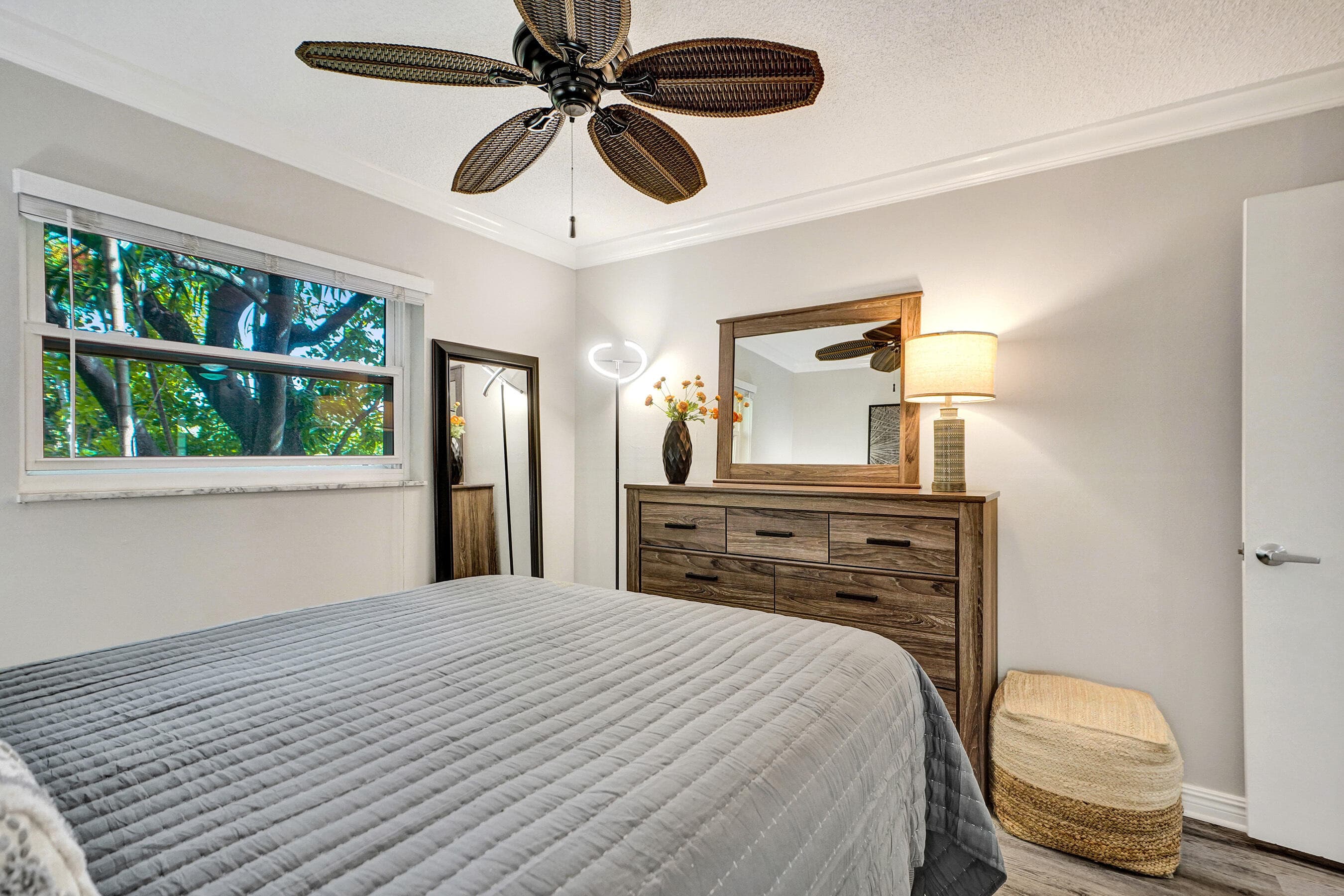 1125 NE 16th Place 209, Fort Lauderdale, FL 33305 — photo 12 of 33