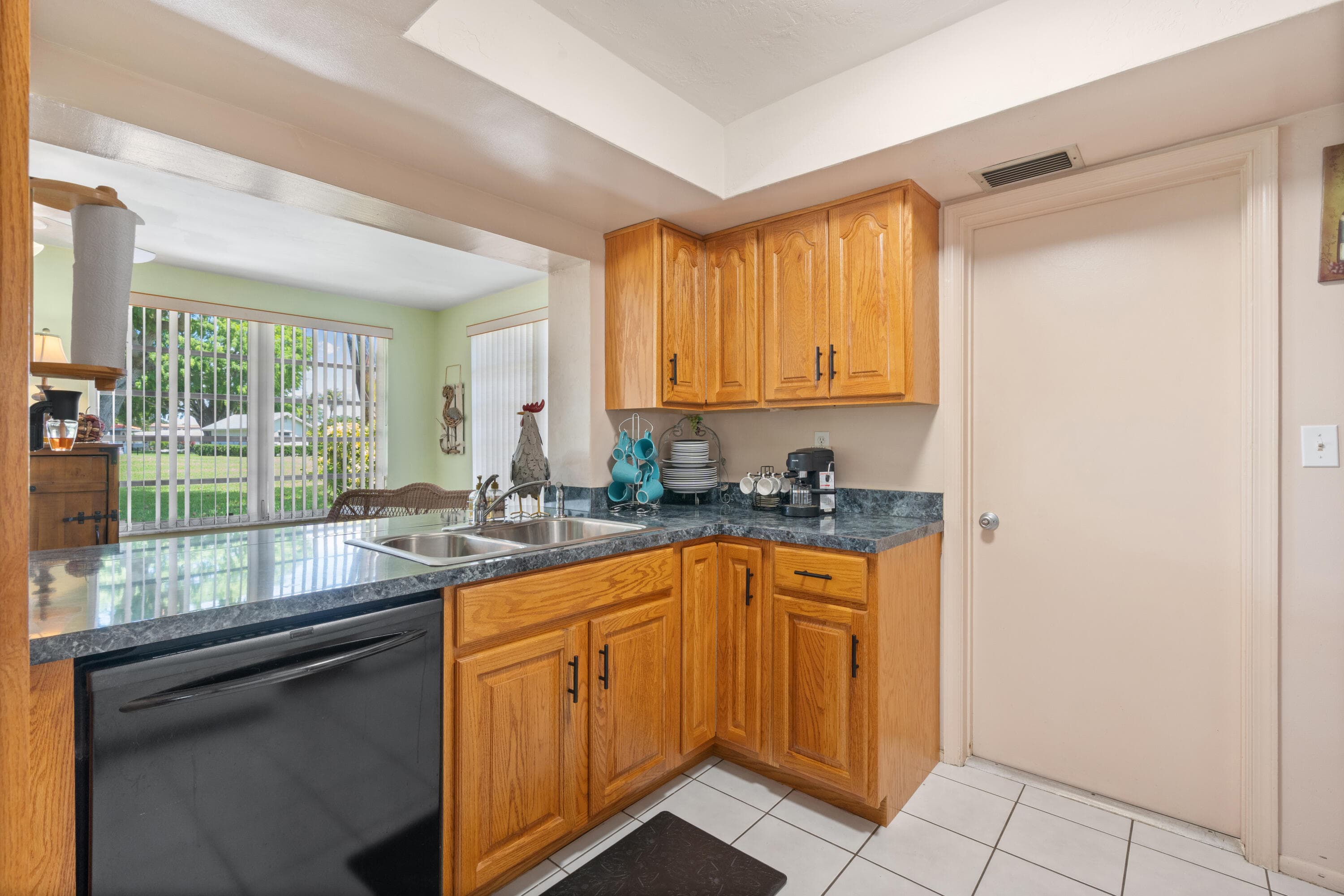5017 NW 49th Road, Tamarac, FL 33319 — photo 8 of 32
