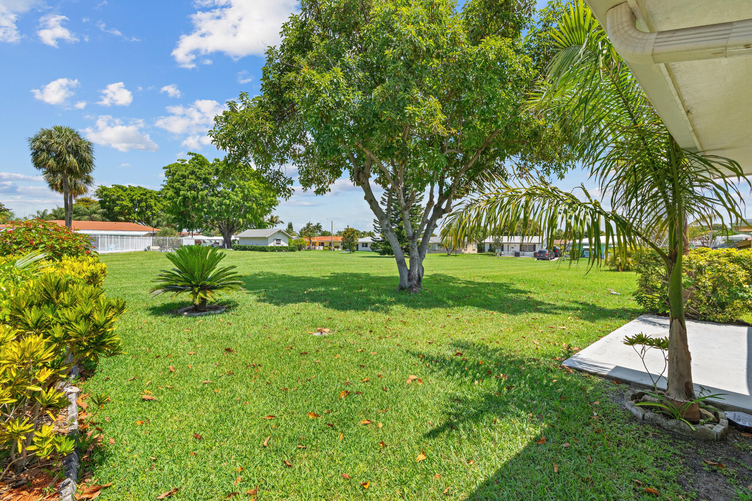 5017 NW 49th Road, Tamarac, FL 33319 — photo 26 of 32