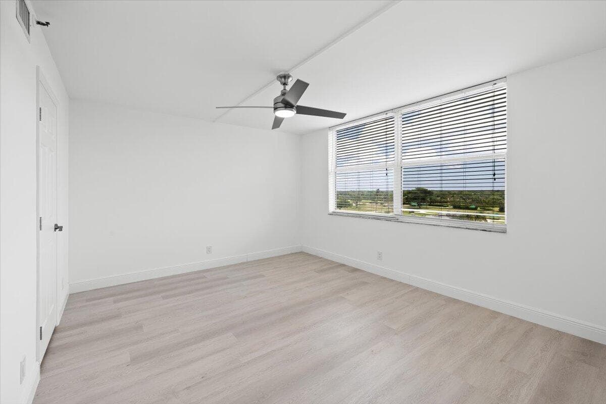 4550 NW 18th Avenue 709, Deerfield Beach, FL 33064 — photo 19 of 40
