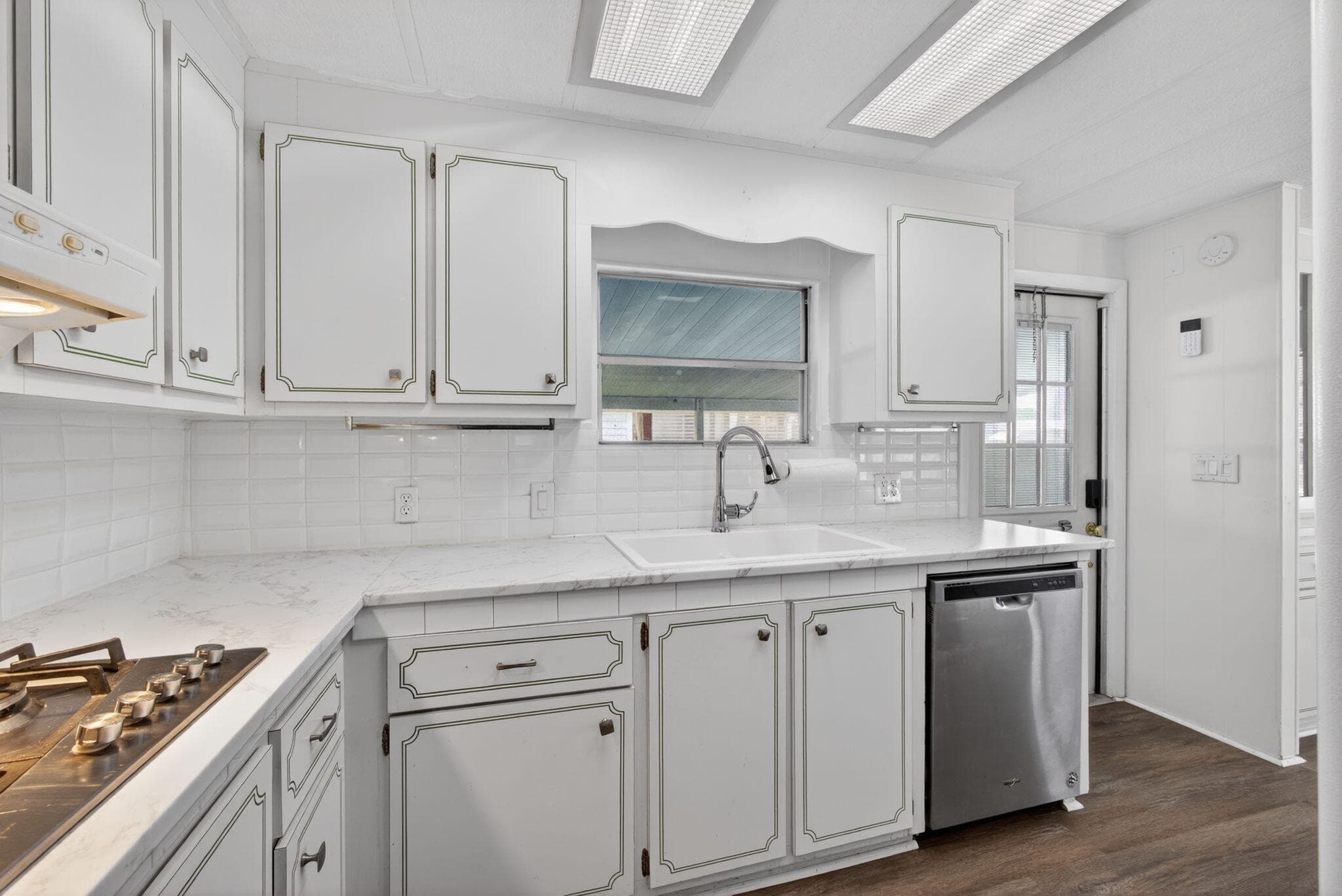 7102 SE Bluebird Circle, Hobe Sound, FL 33455 — photo 15 of 62