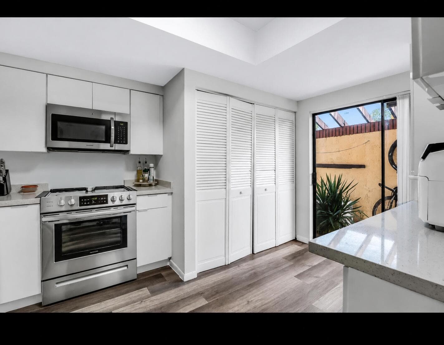 8858 NW 48th Street 8858, Sunrise, FL 33351 — photo 4 of 39