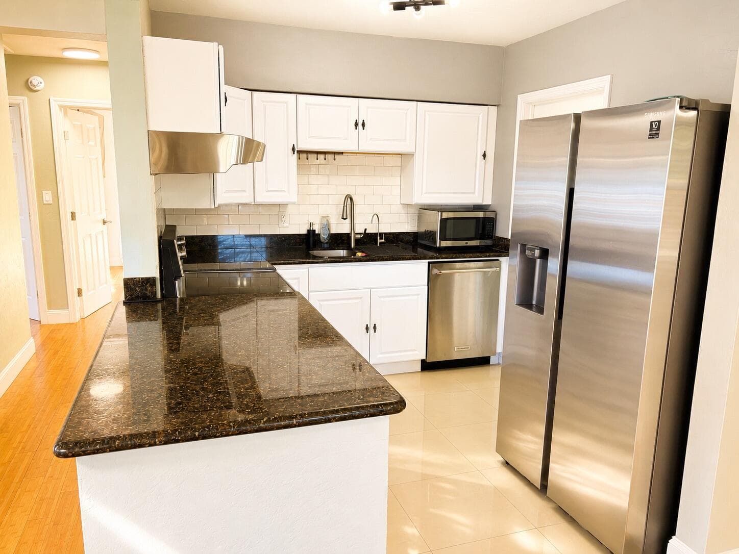 412 SW 16th Court, Fort Lauderdale, FL 33315 — photo 4 of 11