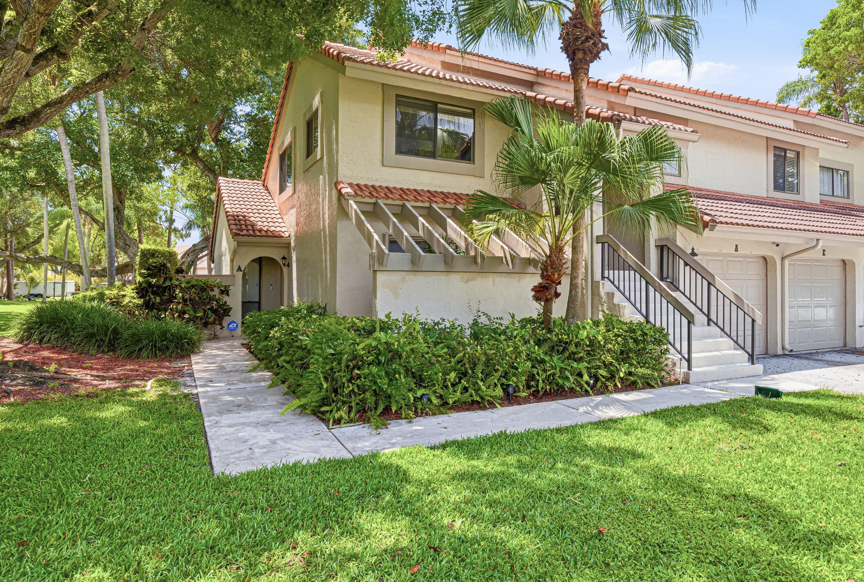 5530 Coach House Circle, Boca Raton, FL 33486 — photo 1 of 27