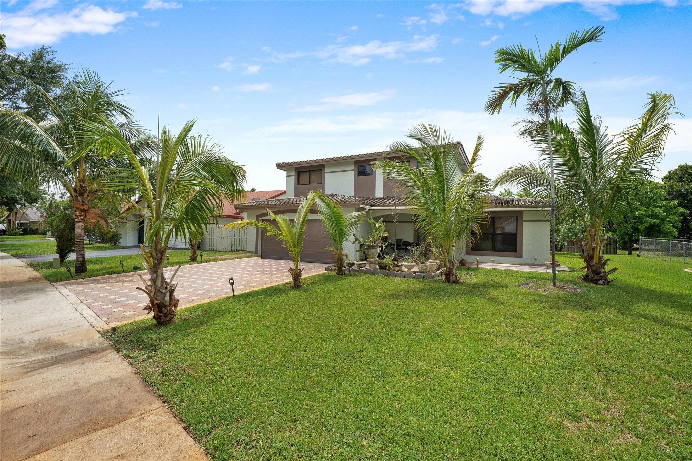 2340 Fairmont Avenue, Miramar, FL 33025 — photo 2 of 35