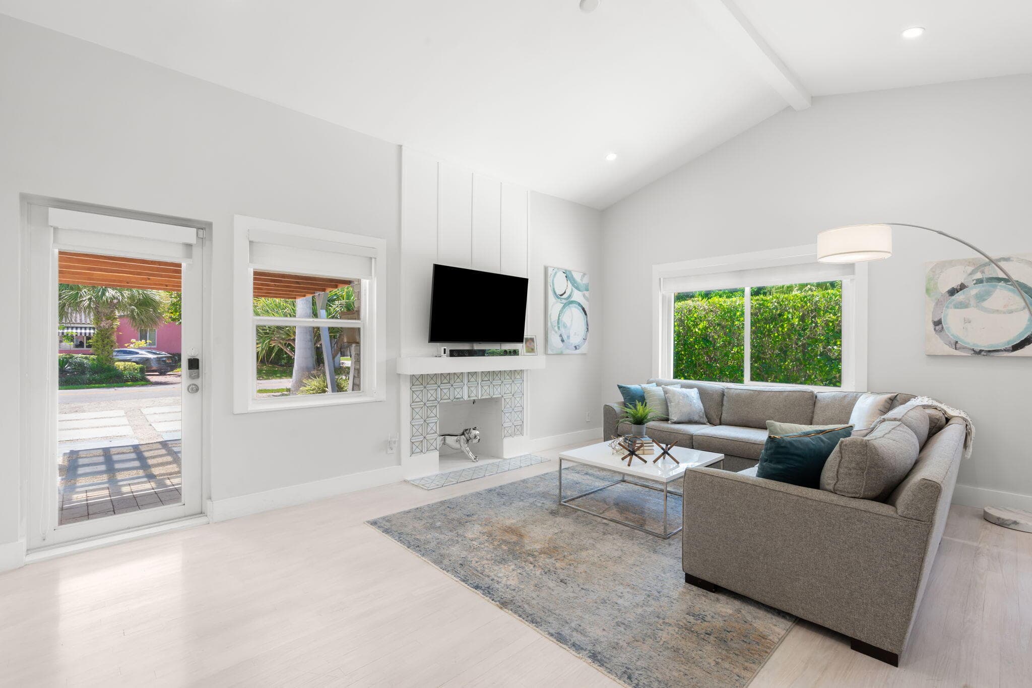 648 NE 17th Avenue, Fort Lauderdale, FL 33304 — photo 10 of 50