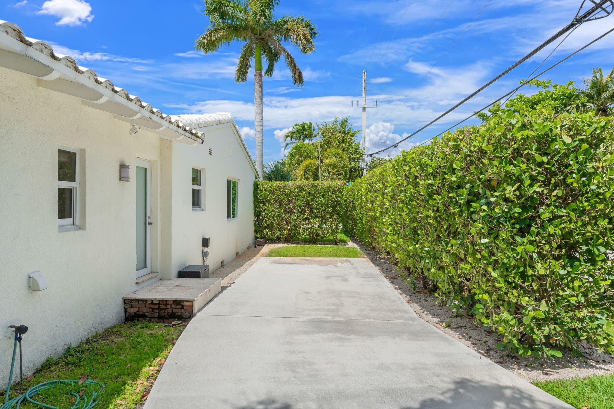 648 NE 17th Avenue, Fort Lauderdale, FL 33304 — photo 37 of 50