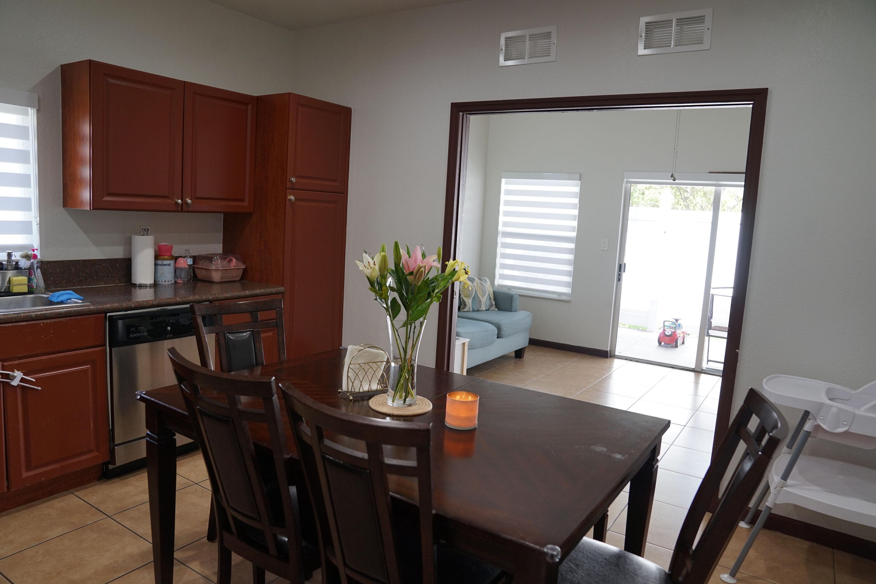 3024 NW 30th Way, Oakland Park, FL 33311 — photo 10 of 40