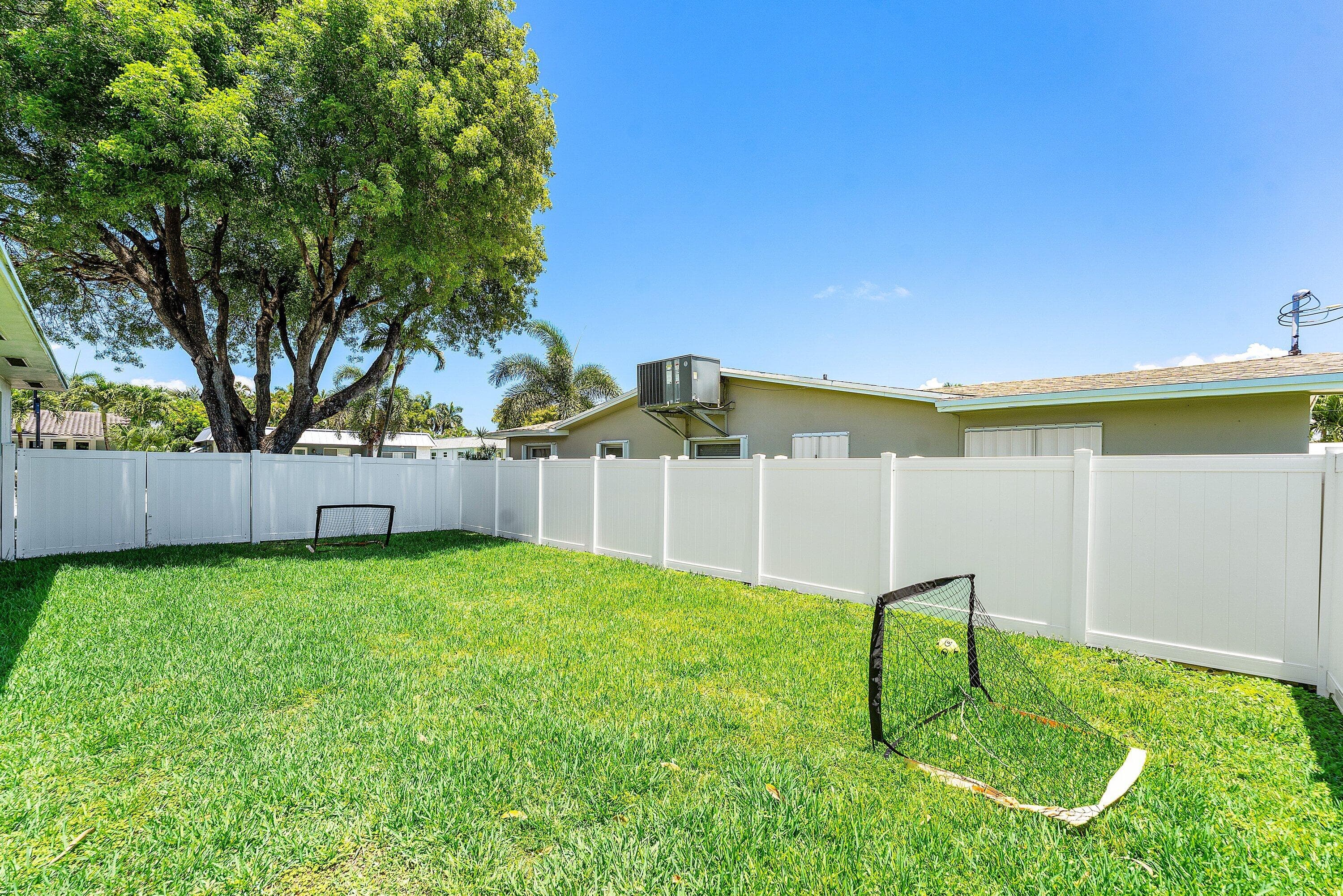 214 SE 5th Street, Dania Beach, FL 33004 — photo 34 of 40