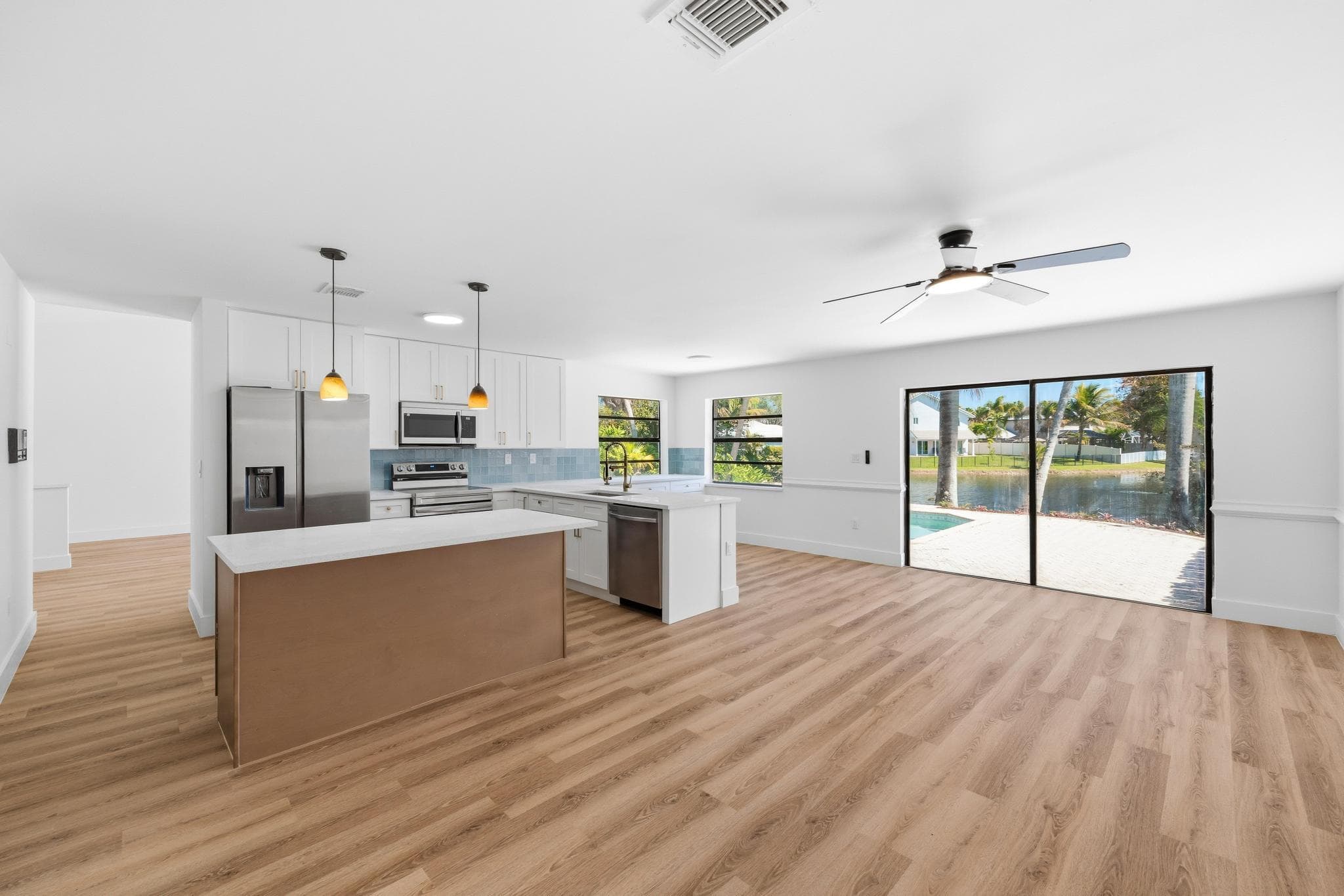 820 Rock Hill Avenue, Davie, FL 33325 — photo 12 of 33