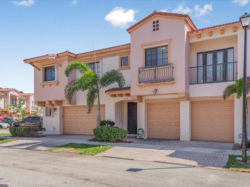 4712 Grand Cypress Circle N, Coconut Creek, FL 33073 — photo 3 of 39