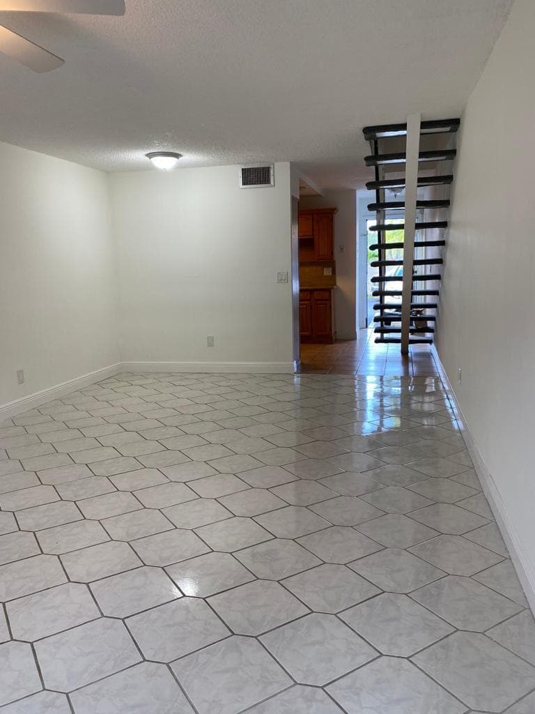 15385 S Dixie Highway 12, Palmetto Bay, FL 33157 — photo 5 of 7