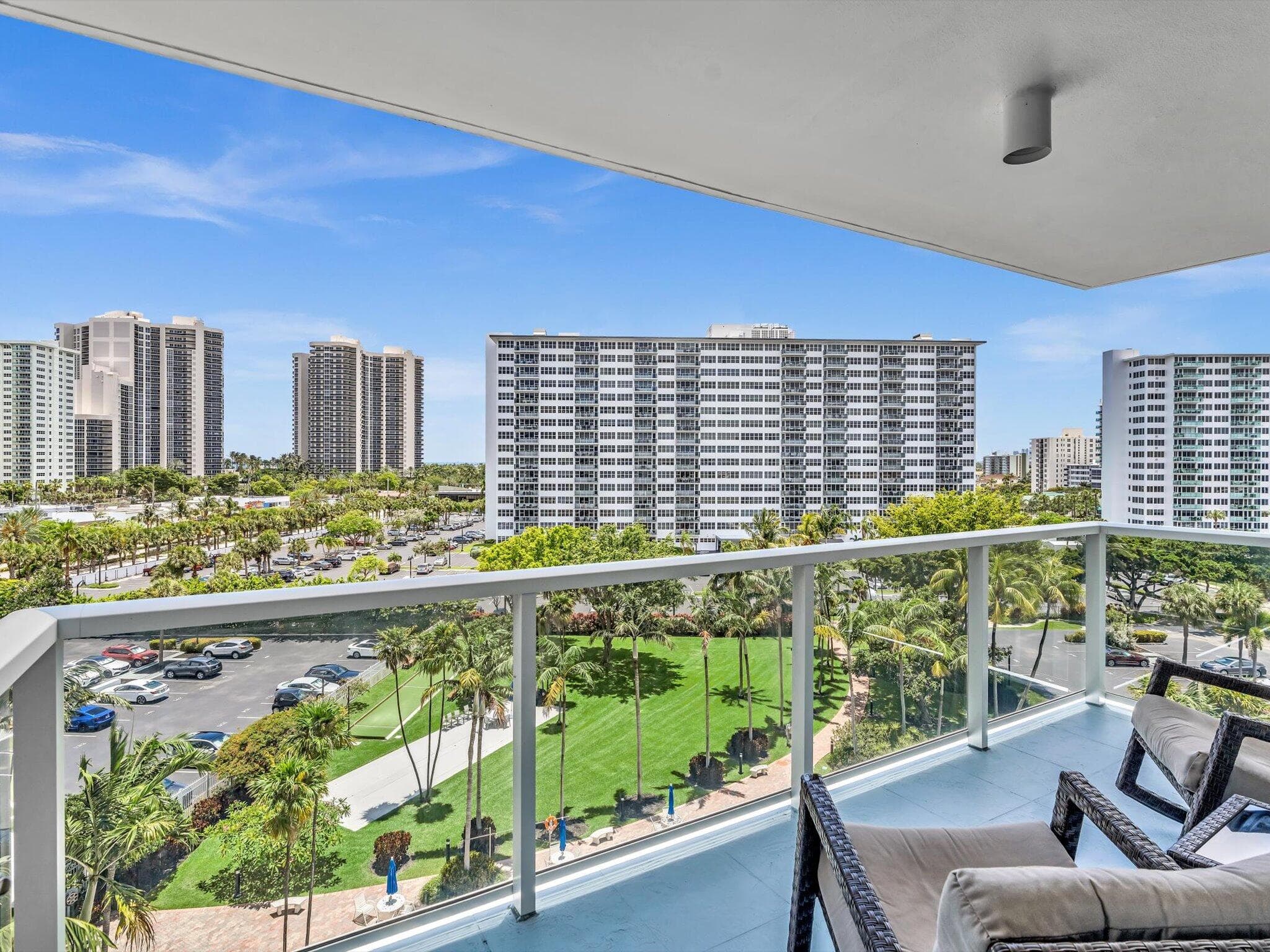 3300 NE 36th Street 721, Fort Lauderdale, FL 33308 — photo 1 of 47