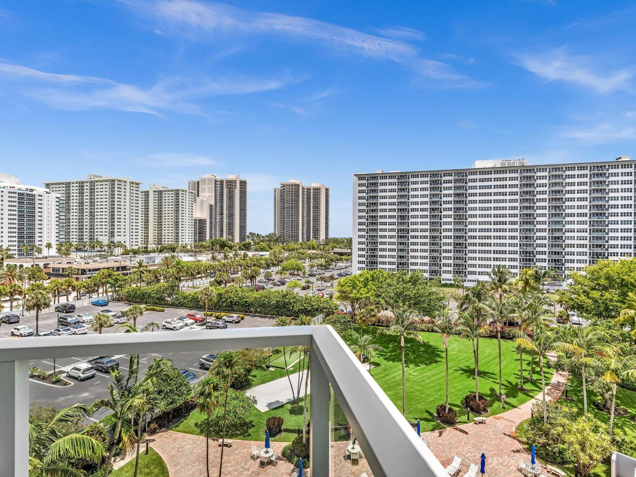 3300 NE 36th Street 721, Fort Lauderdale, FL 33308 — photo 10 of 47
