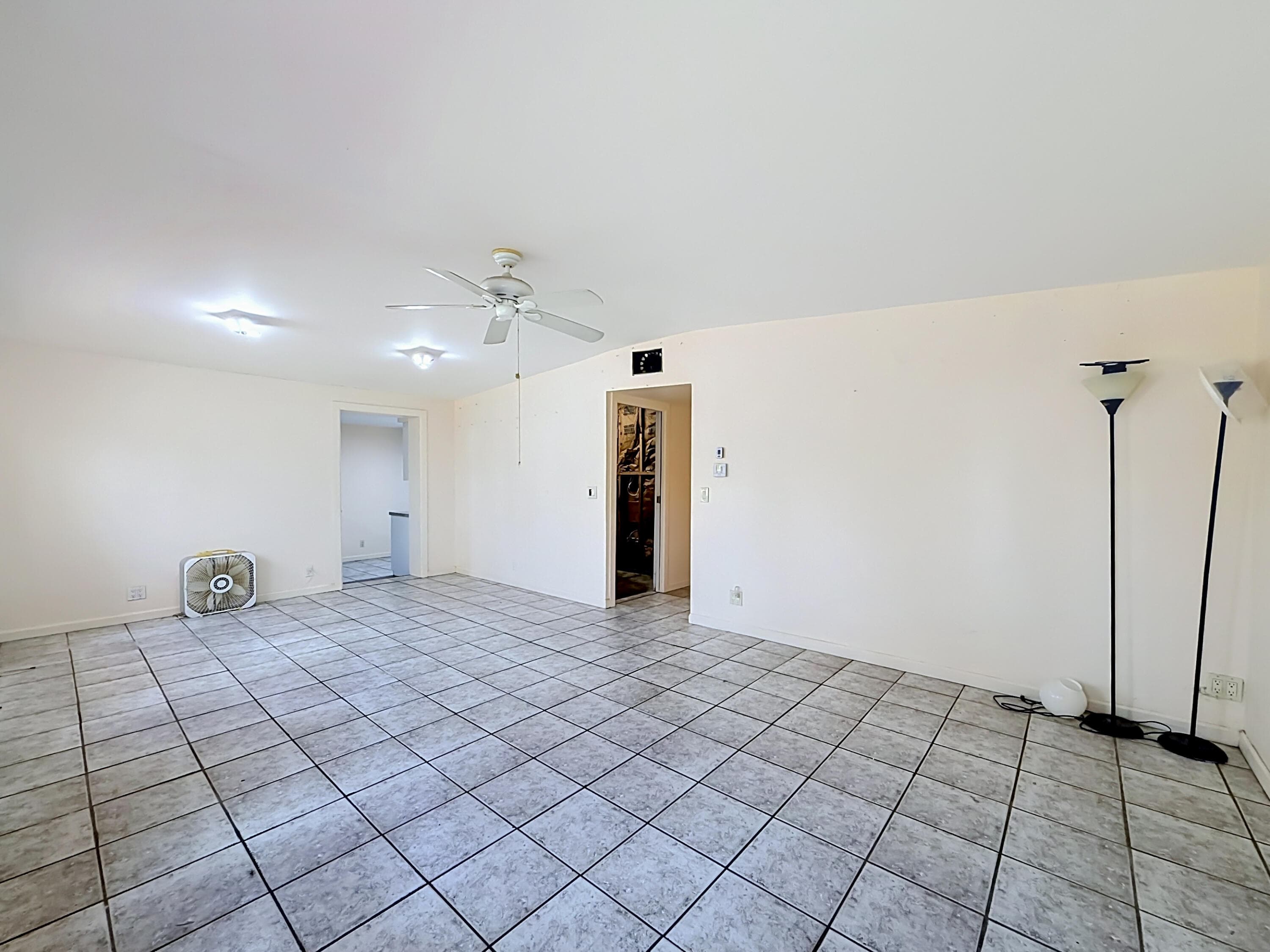 2066 Tarragon Road, West Palm Beach, FL 33415 — photo 6 of 35