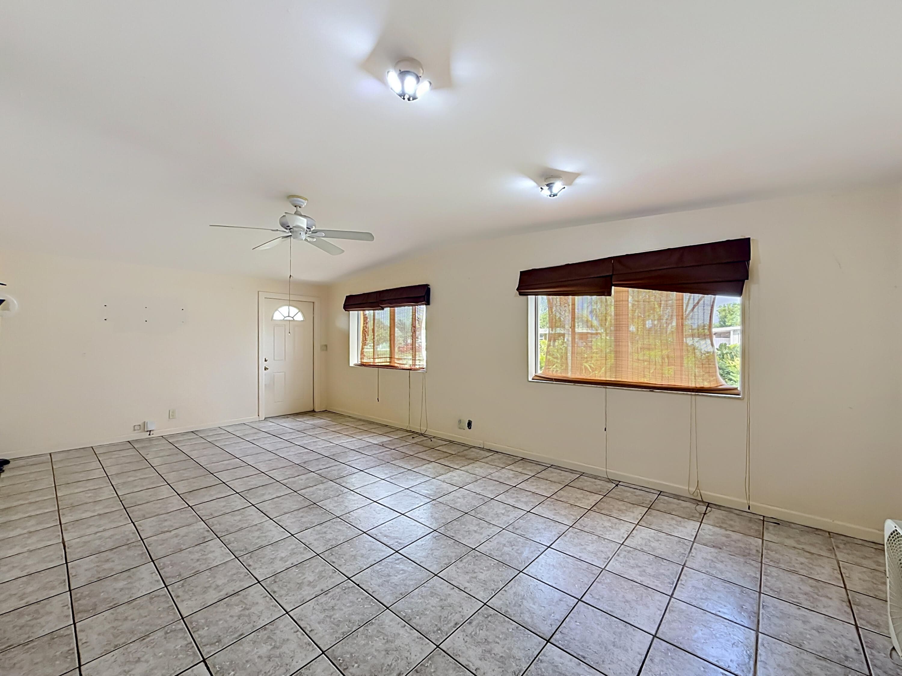 2066 Tarragon Road, West Palm Beach, FL 33415 — photo 9 of 35