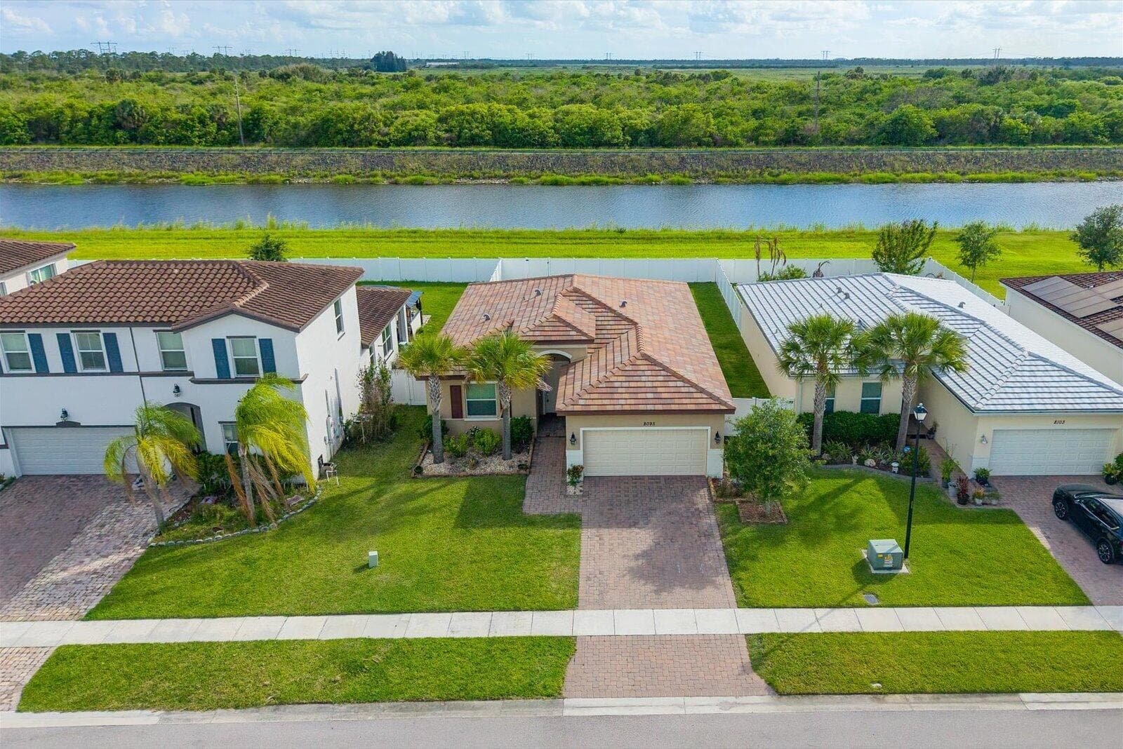 8095 NW Greenbank Circle, Port St. Lucie, FL 34987 — photo 3 of 37