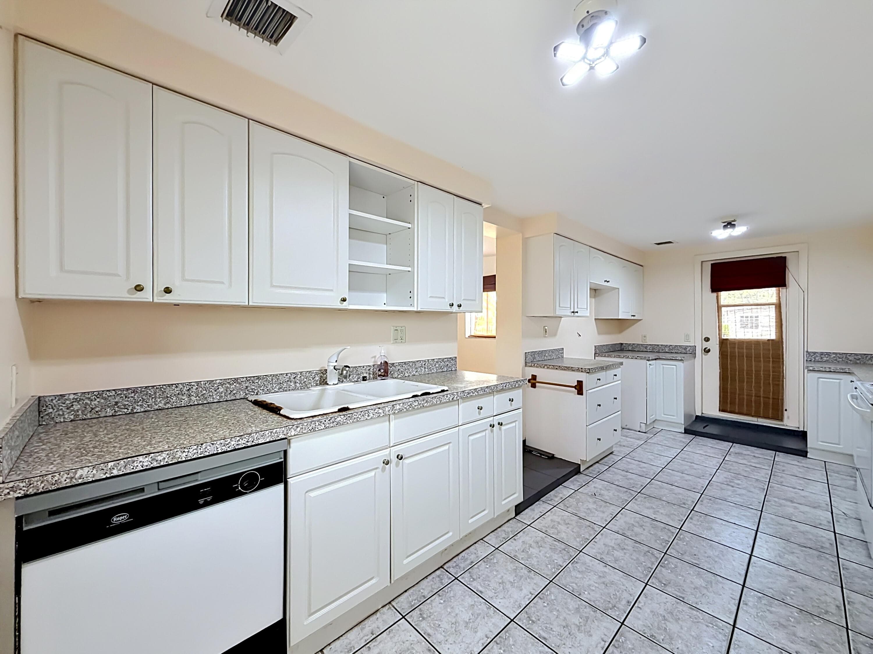 2066 Tarragon Road, West Palm Beach, FL 33415 — photo 21 of 35