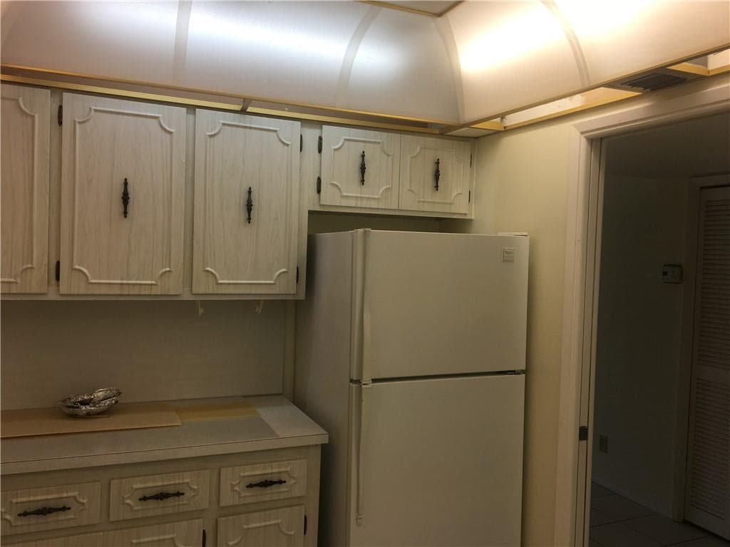 2851 S Palm Aire Drive 309, Pompano Beach, FL 33069 — photo 4 of 10