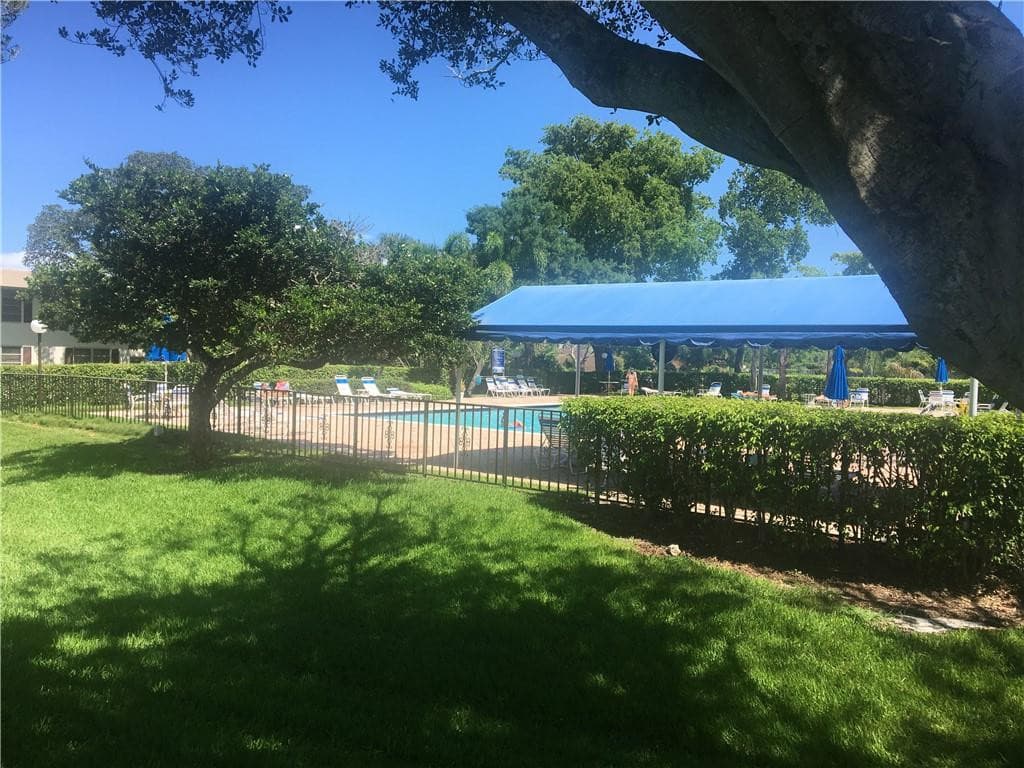 2851 S Palm Aire Drive 309, Pompano Beach, FL 33069 — photo 9 of 10