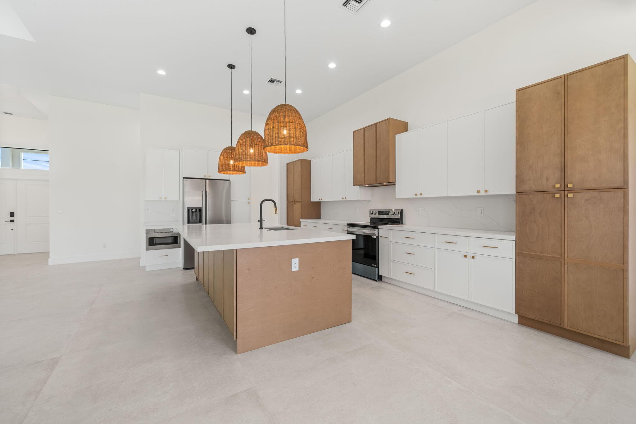 632 SE Seahouse Drive, Port St. Lucie, FL 34983 — photo 18 of 48