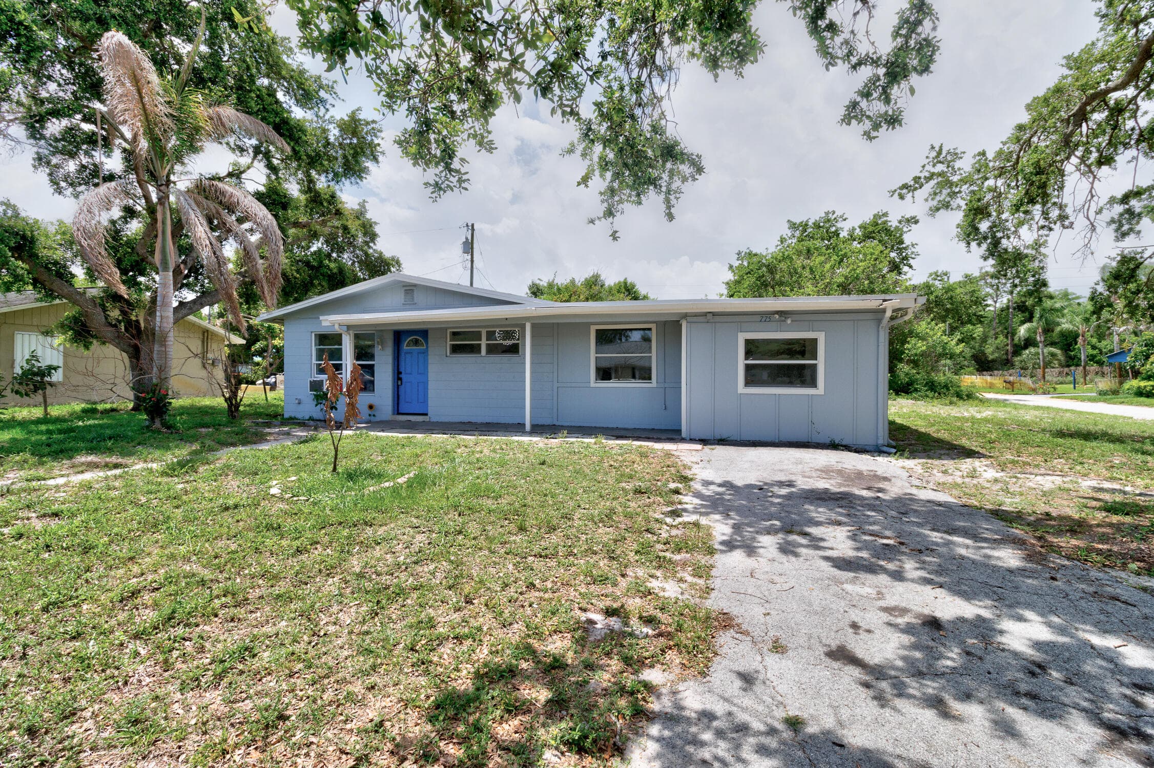 775 SW 4th Pl Place SW, Vero Beach, FL 32962 — photo 4 of 29
