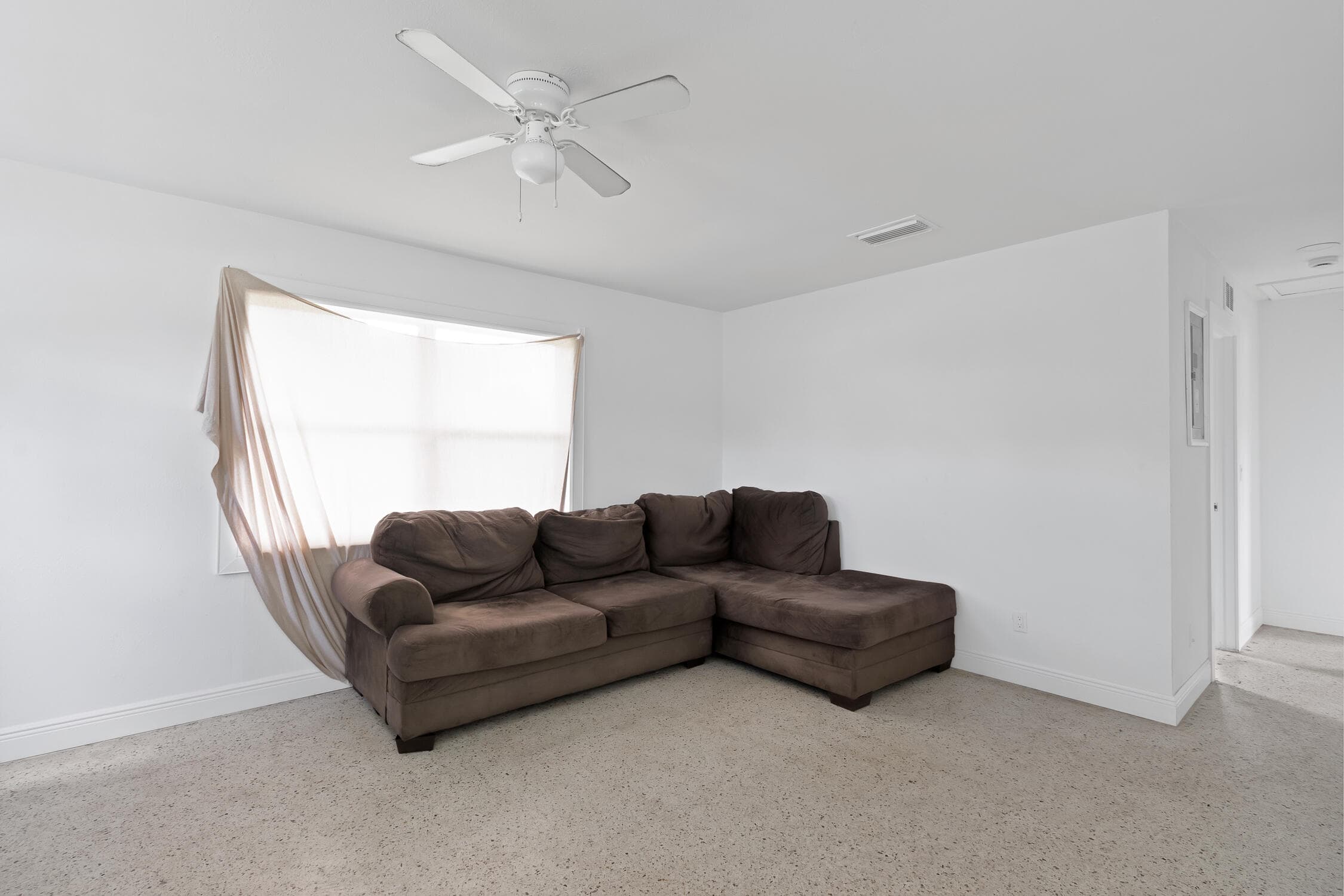 775 SW 4th Pl Place SW, Vero Beach, FL 32962 — photo 6 of 29