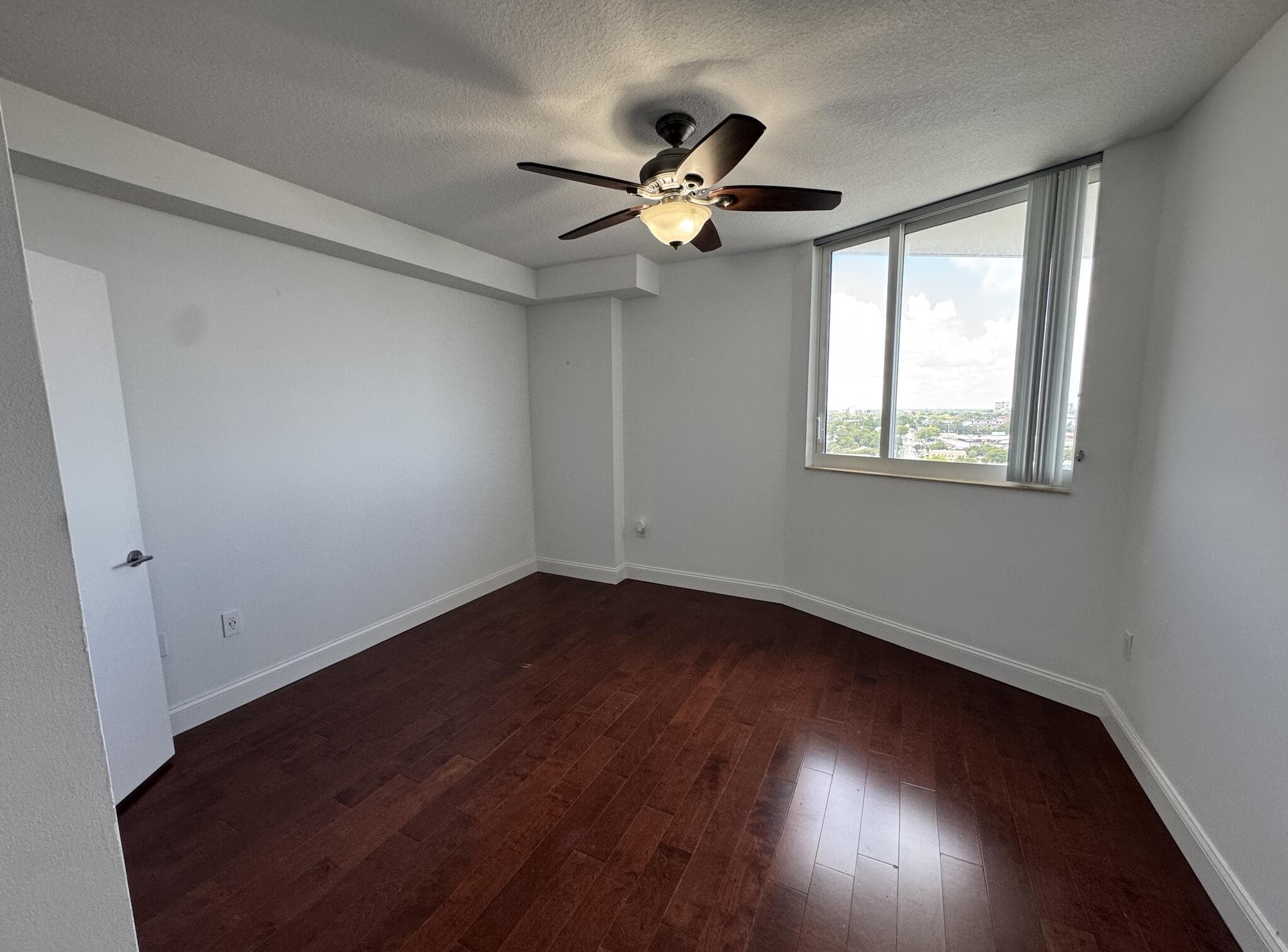 1551 N Flagler Drive 1410, West Palm Beach, FL 33401 — photo 7 of 23