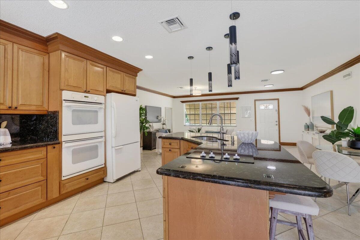 7 Tam O Shanter Lane, Boca Raton, FL 33431 — photo 16 of 35