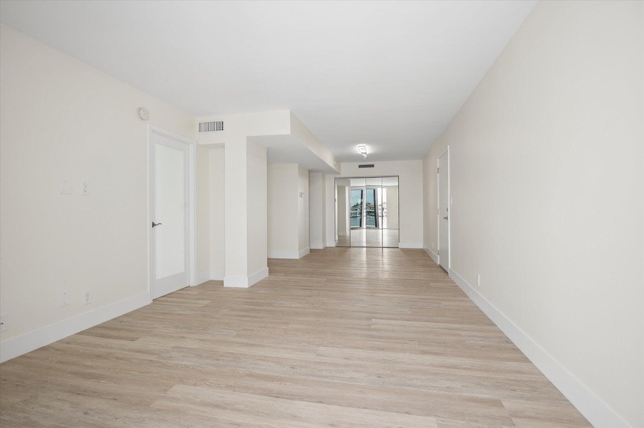 511 Bayshore Drive 206, Fort Lauderdale, FL 33304 — photo 4 of 23