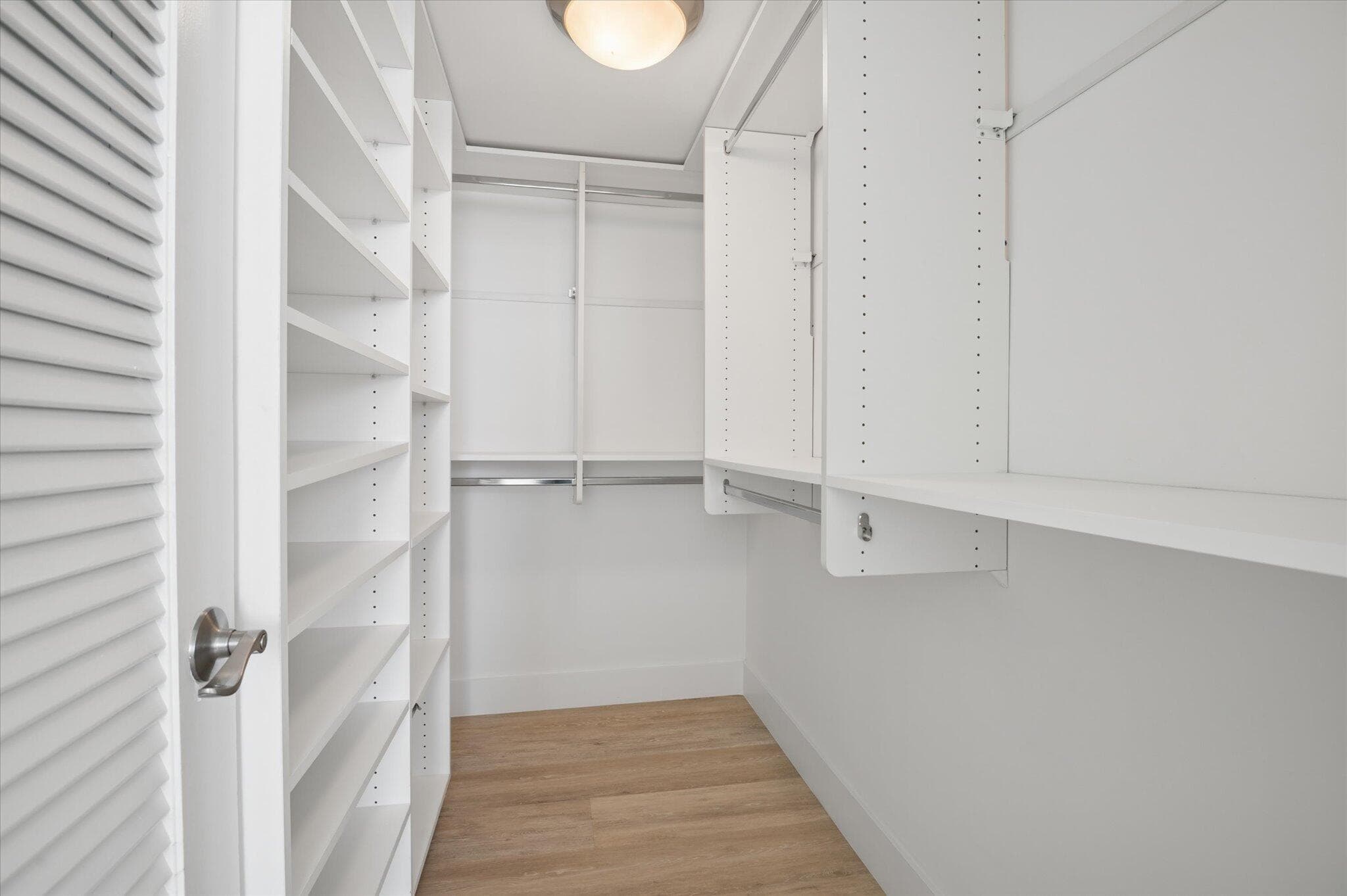 511 Bayshore Drive 206, Fort Lauderdale, FL 33304 — photo 11 of 23