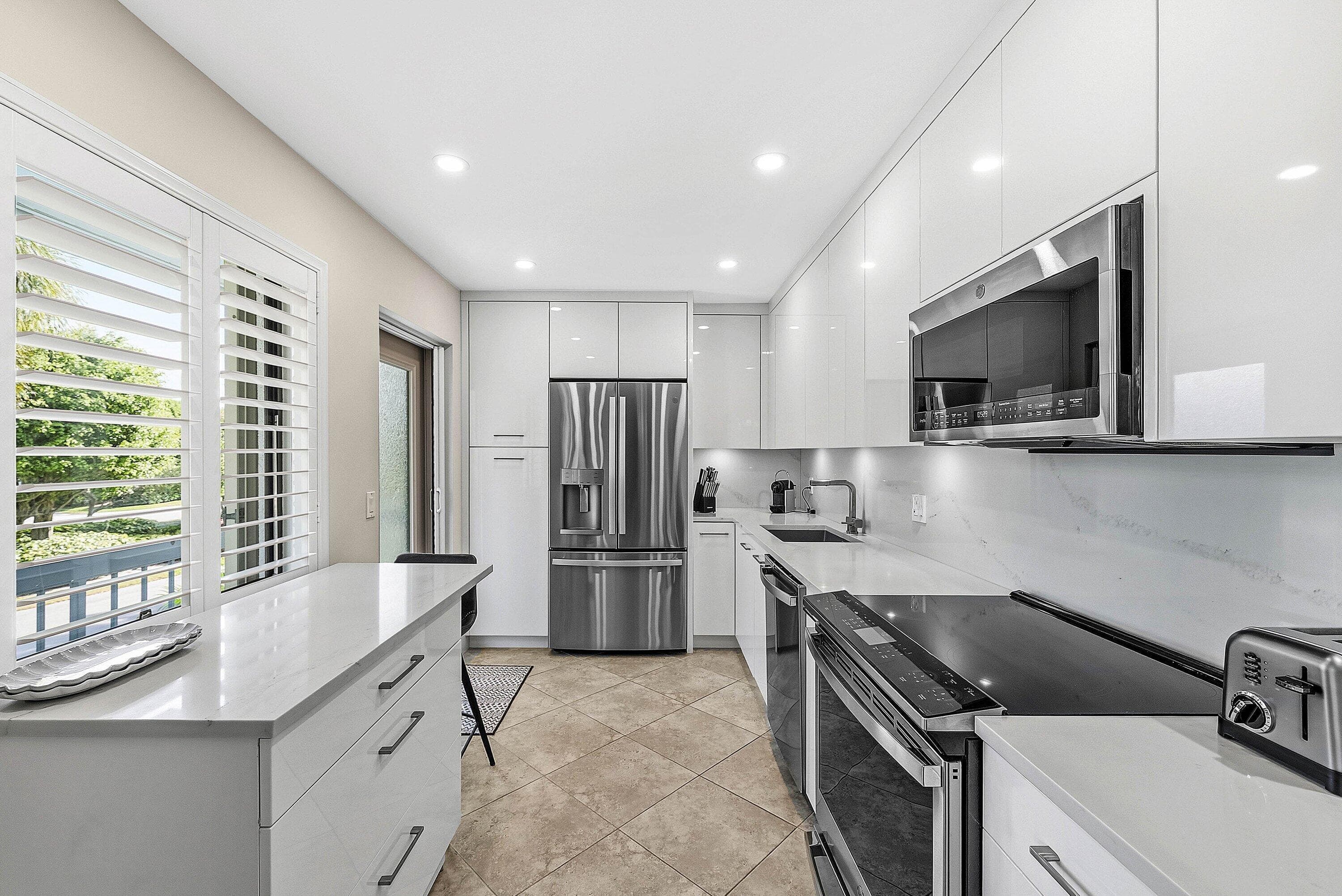 4114 B Quail Ridge Drive N Osprey, Boynton Beach, FL 33436 — photo 3 of 46