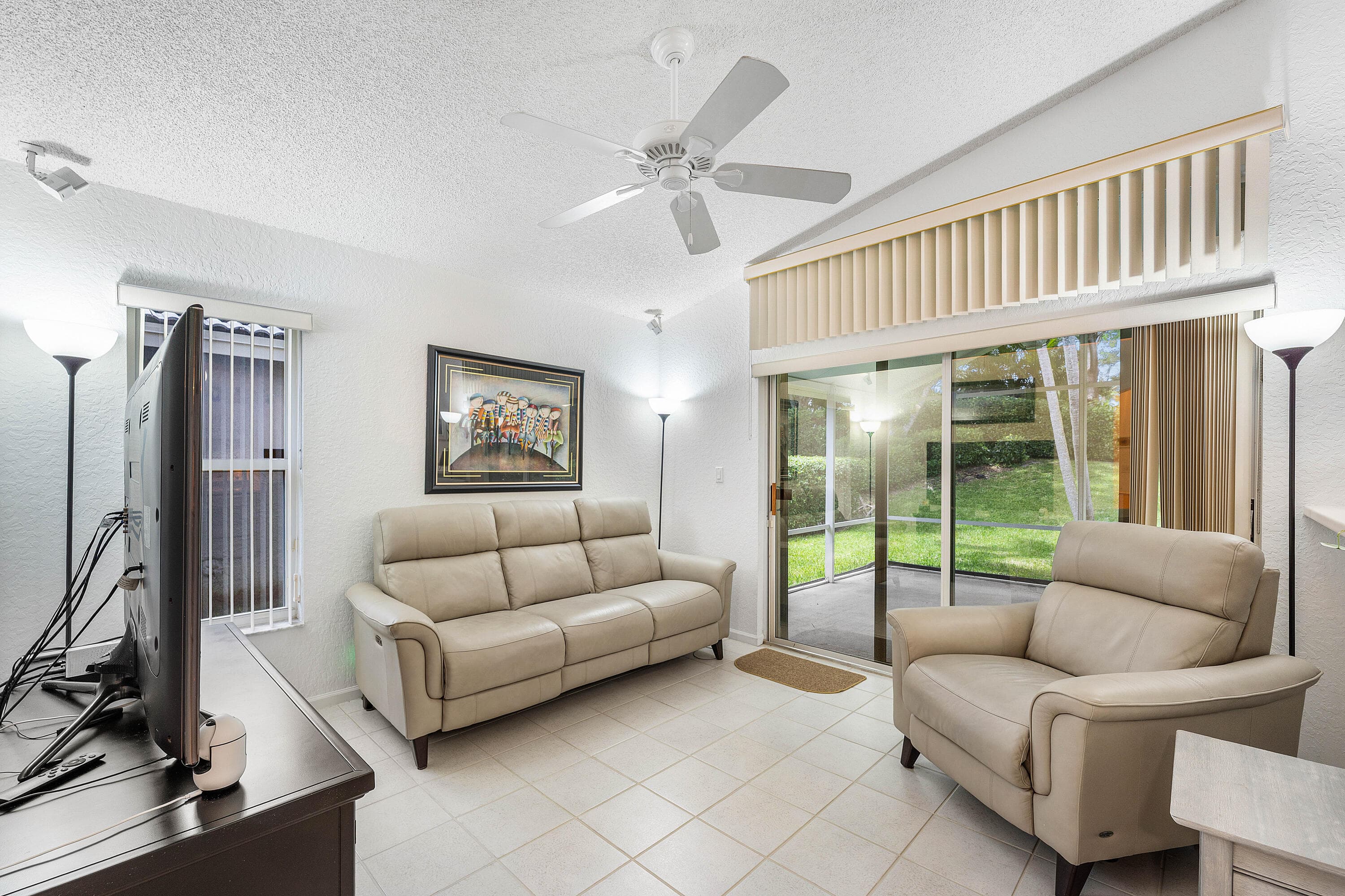 4927 NW 55th Boulevard, Coconut Creek, FL 33073 — photo 10 of 49