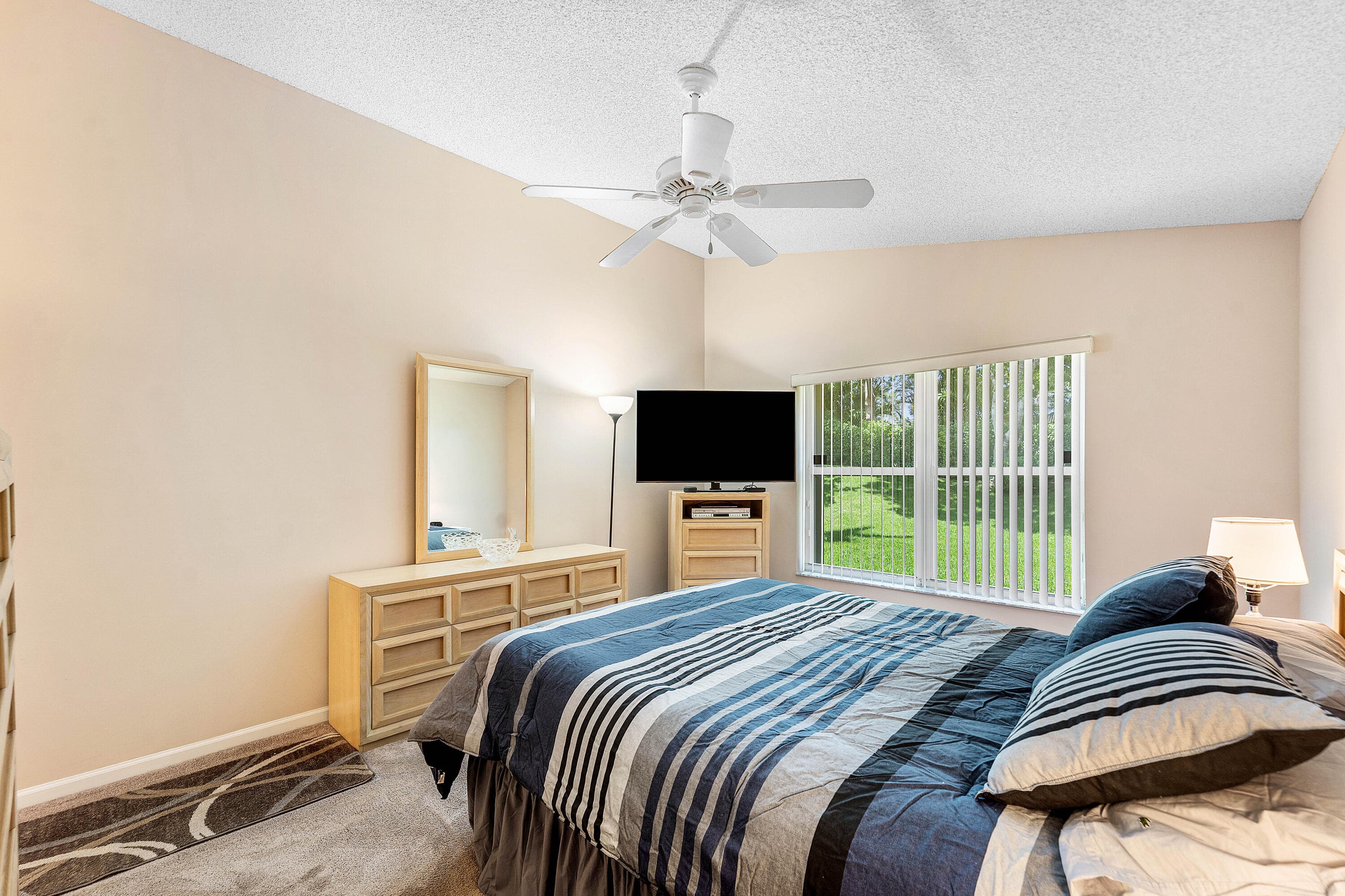 4927 NW 55th Boulevard, Coconut Creek, FL 33073 — photo 21 of 49