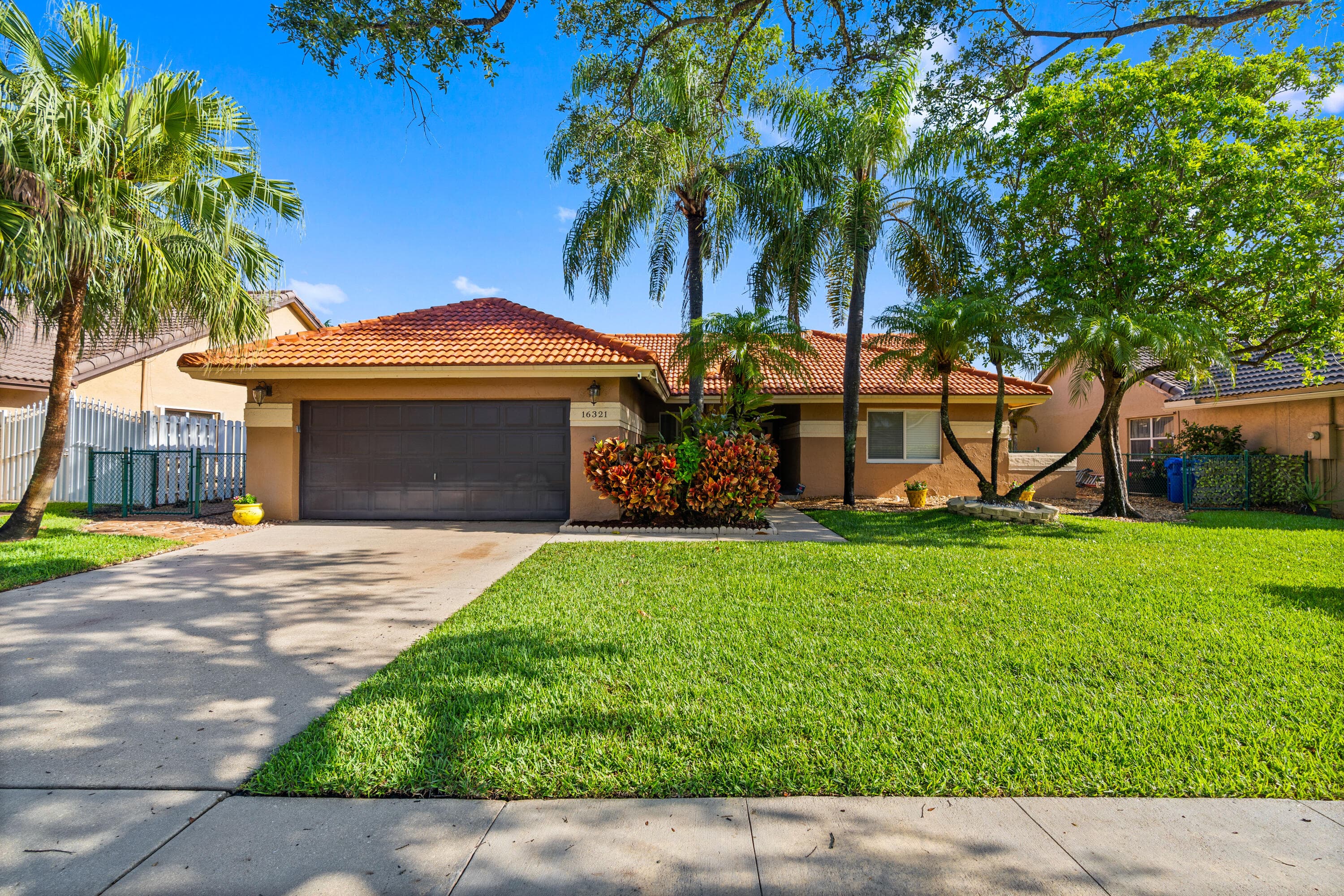 16321 NW 11th Street, Pembroke Pines, FL 33028 — photo 1 of 43