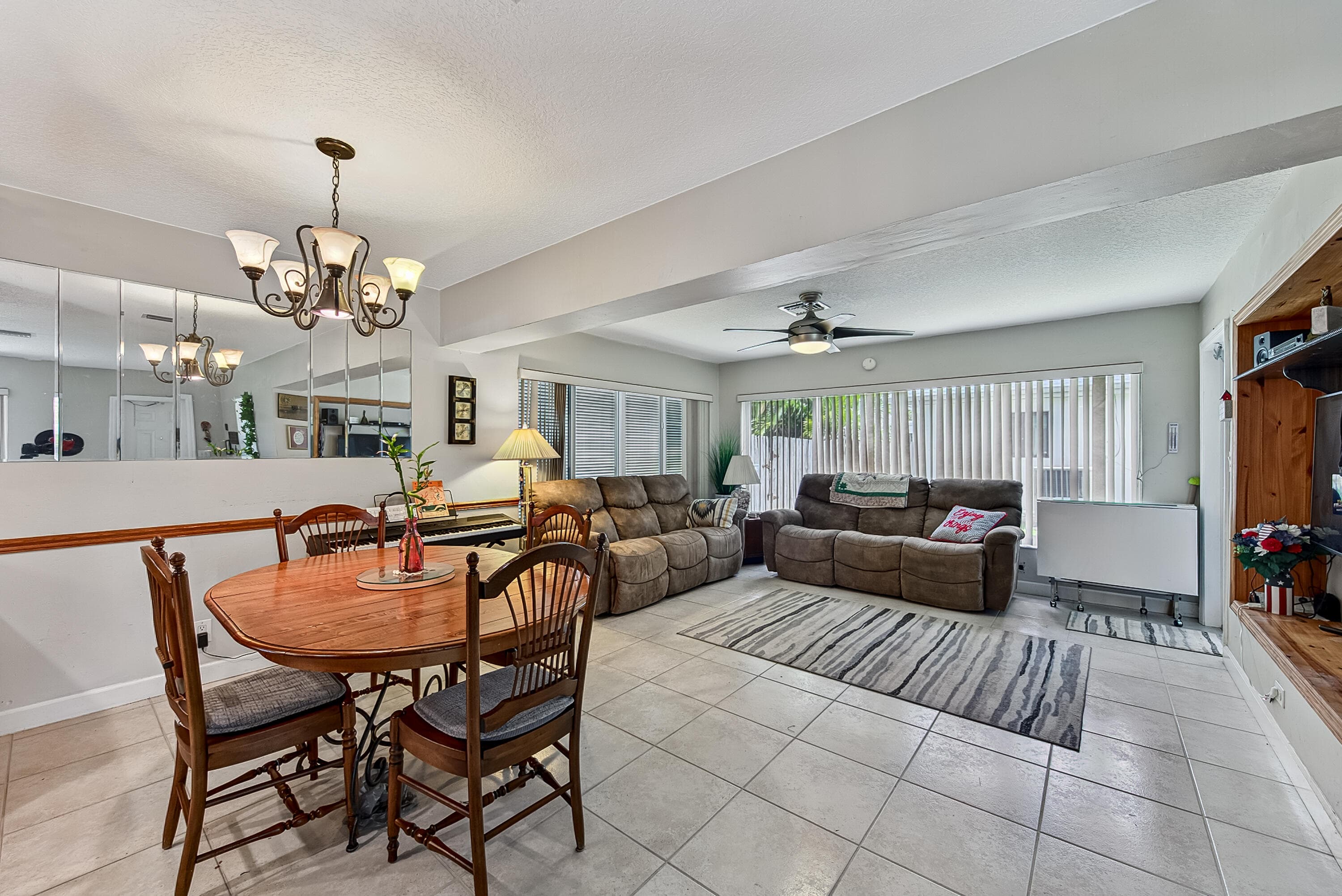 1131 SW 3rd Terrace, Pompano Beach, FL 33060 — photo 5 of 35