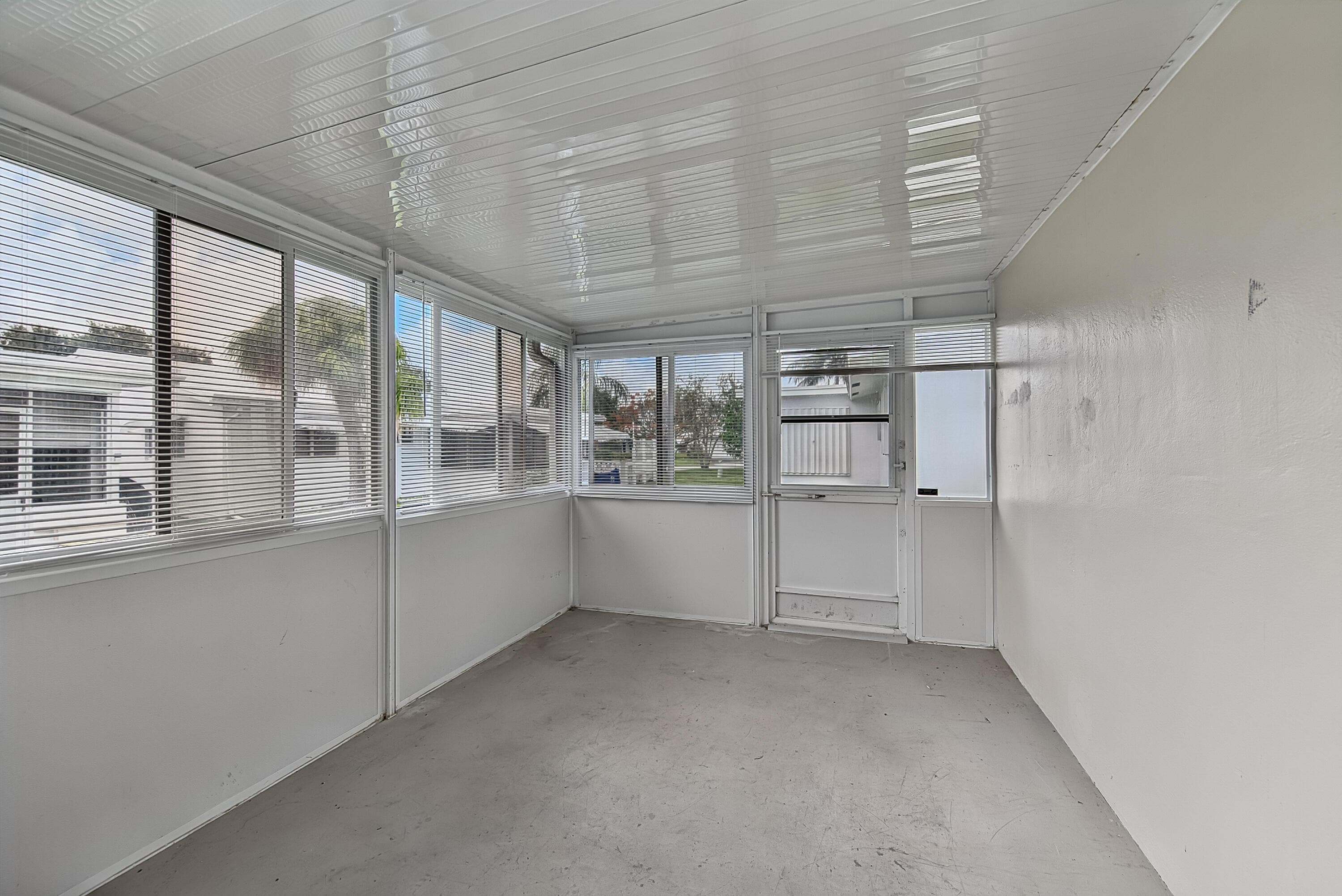 2581 E Golf Boulevard, Pompano Beach, FL 33064 — photo 25 of 55