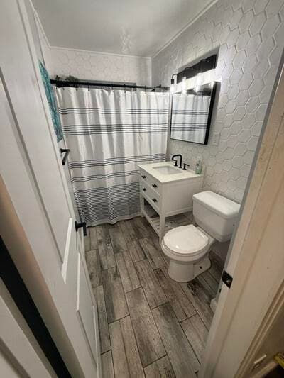 532 Foresteria Drive, West Palm Beach, FL 33403 — photo 13 of 30