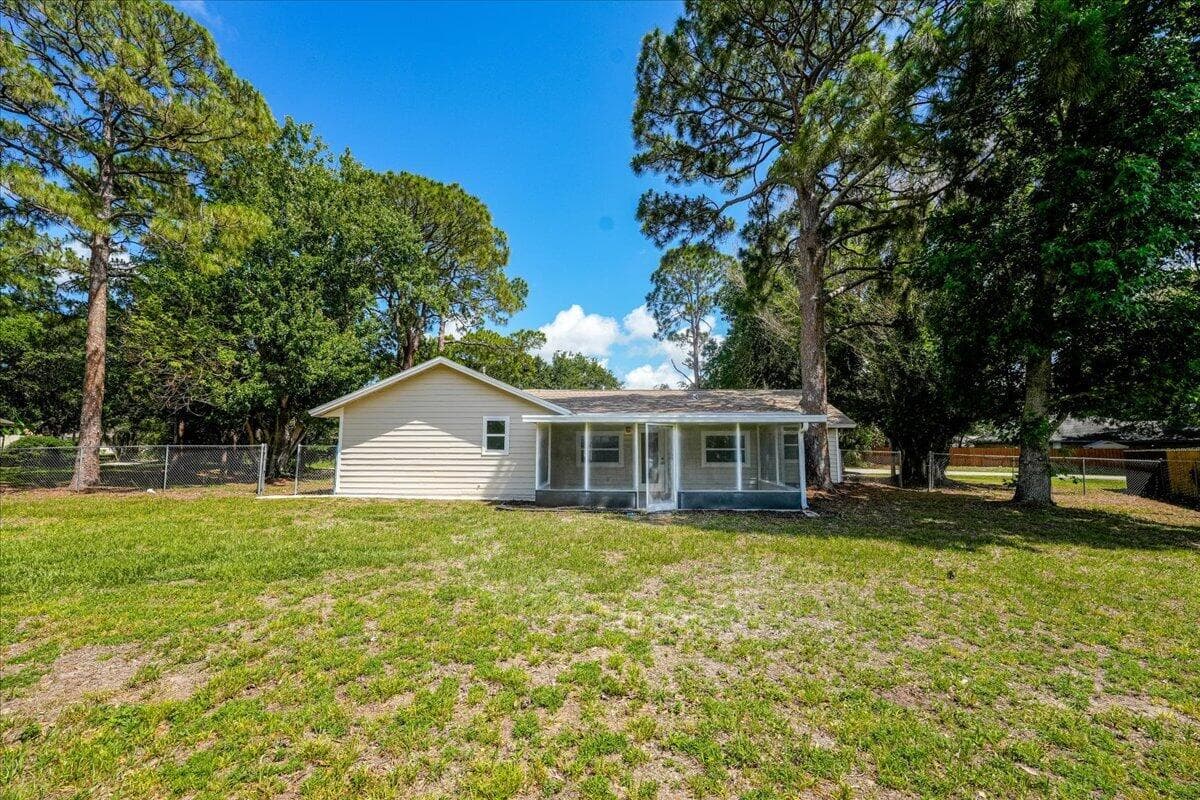271 NE Naylor St Street, Palm Bay, FL 32907 — photo 38 of 45