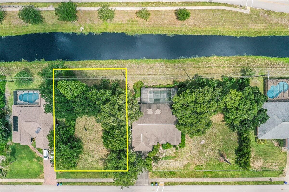 294 Main Street, Sebastian, FL 32958 — photo 2 of 7