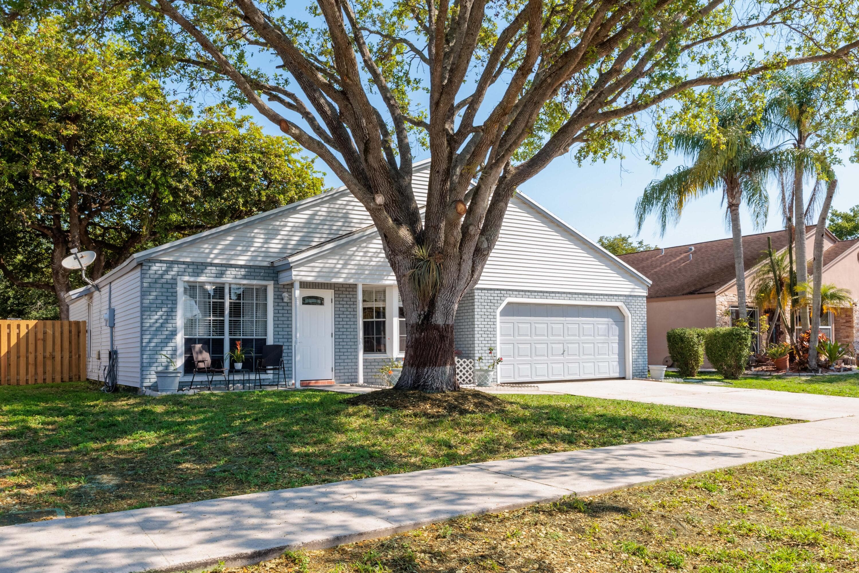 13401 SW 9th Place, Davie, FL 33325 — photo 1 of 38