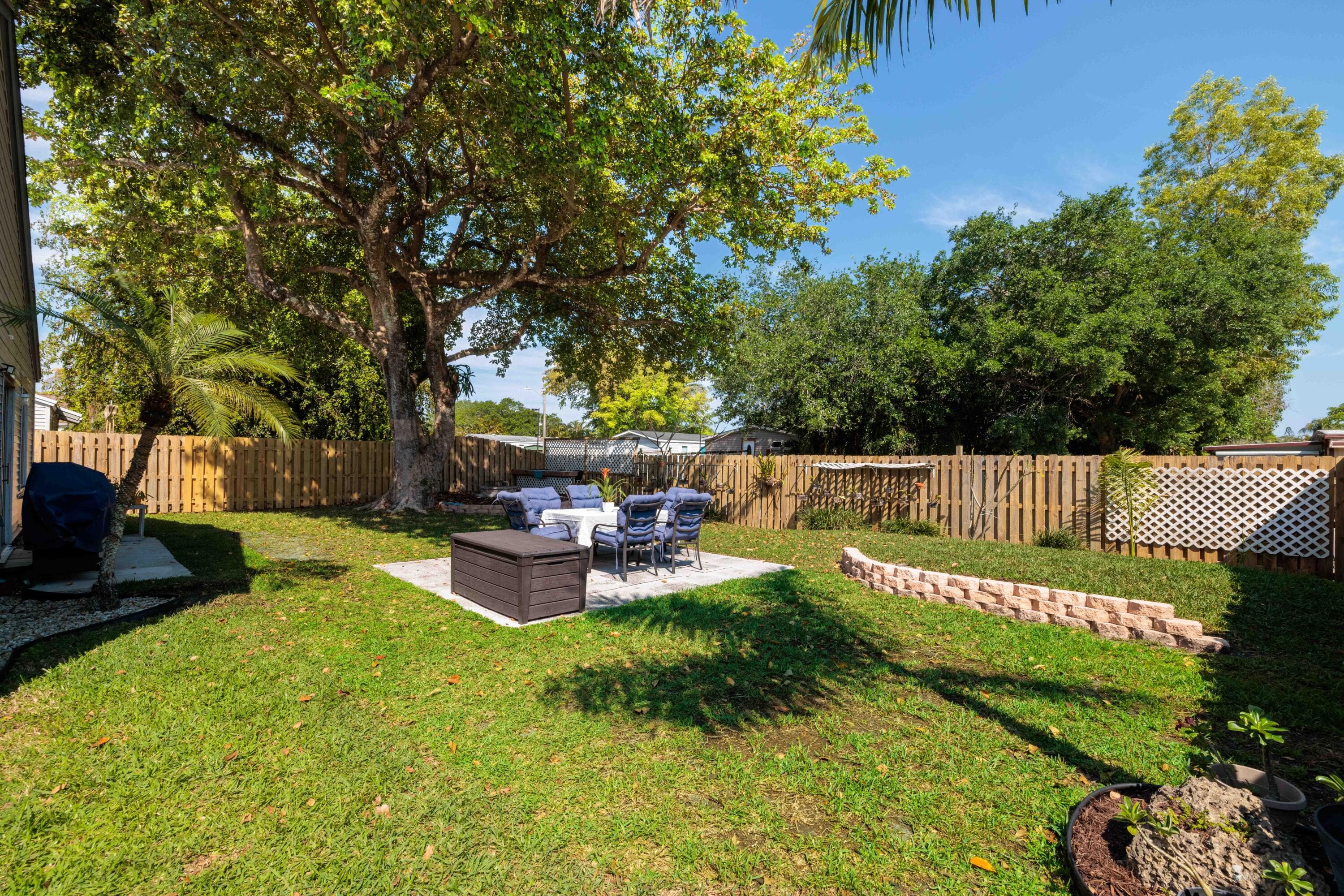 13401 SW 9th Place, Davie, FL 33325 — photo 2 of 38