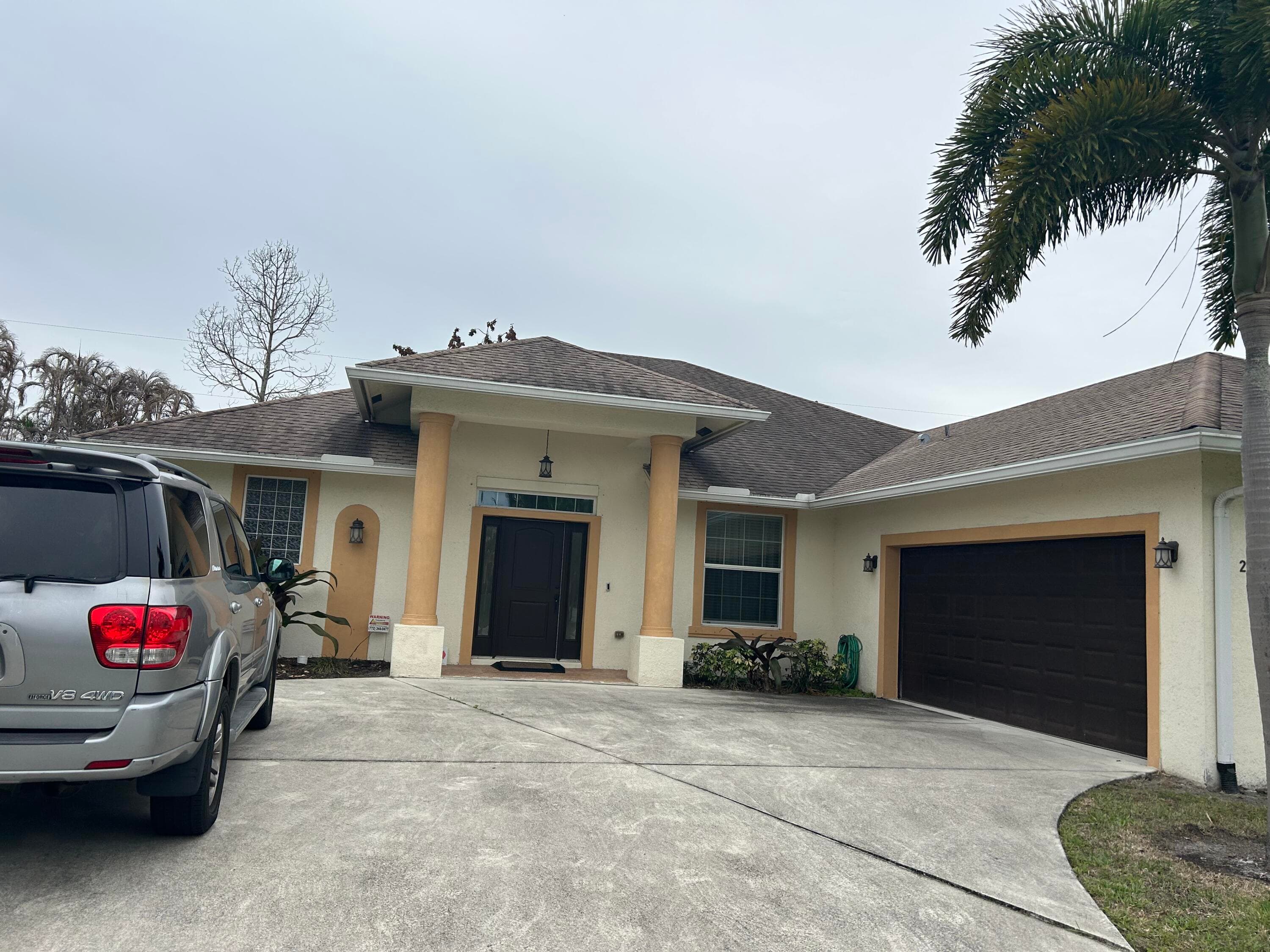 2749 SE Eagle Drive, Port St. Lucie, FL — photo 2 of 16