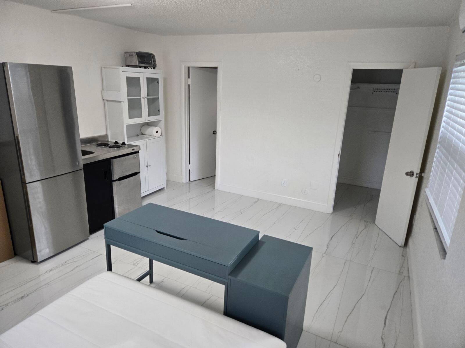 1300 NW 4th Avenue B, Fort Lauderdale, FL 33311 — photo 5 of 18
