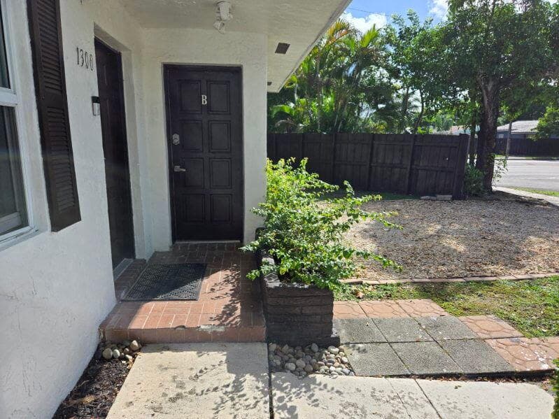 1300 NW 4th Avenue B, Fort Lauderdale, FL 33311 — photo 17 of 18