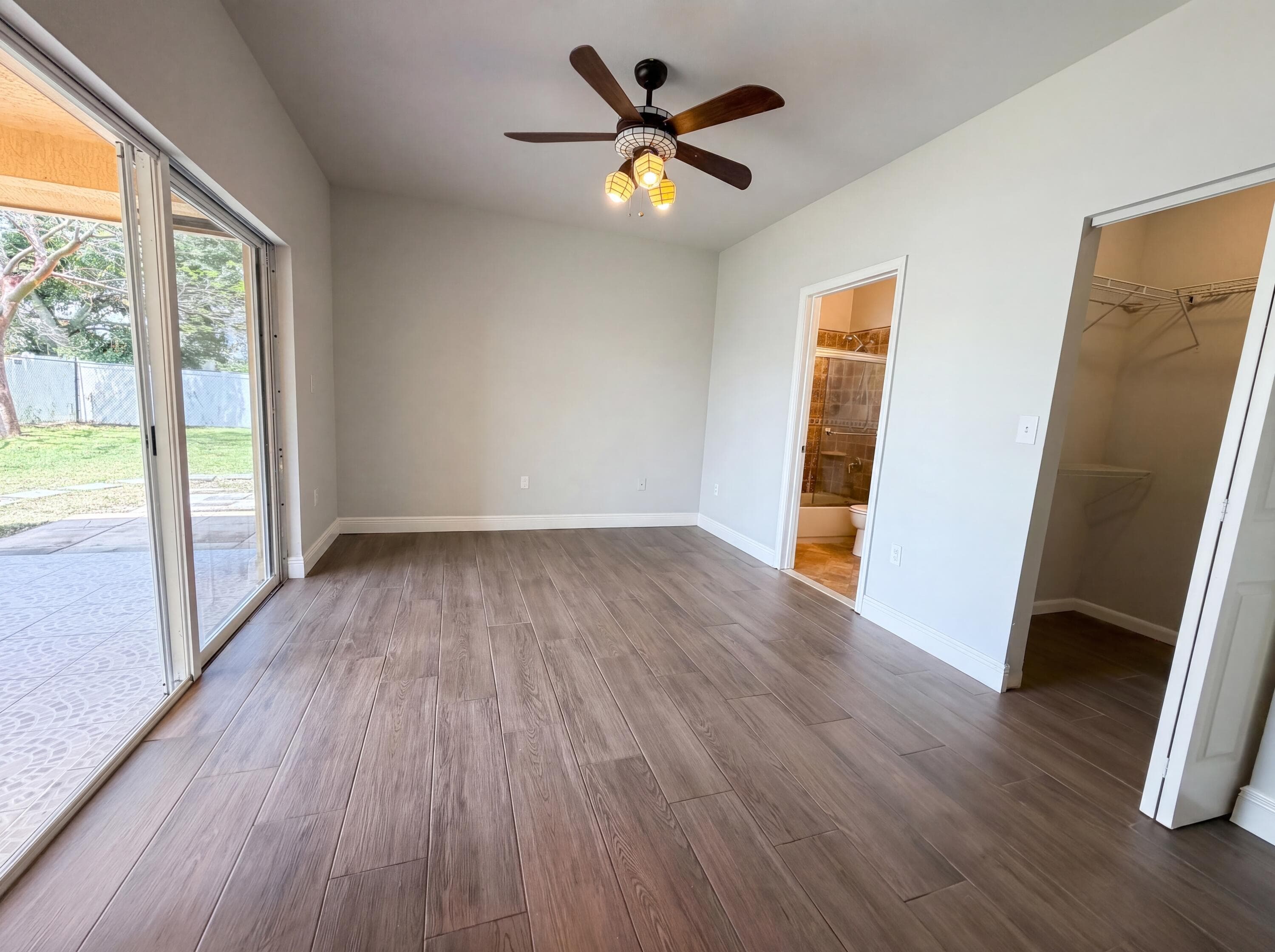 453 N Deerfield Avenue, Deerfield Beach, FL 33441 — photo 4 of 19