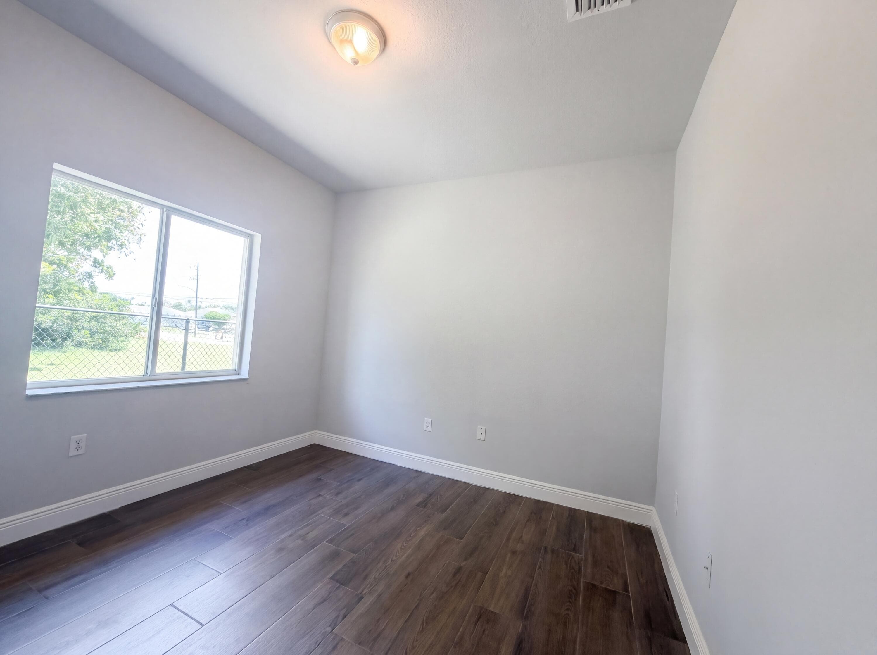 453 N Deerfield Avenue, Deerfield Beach, FL 33441 — photo 8 of 19