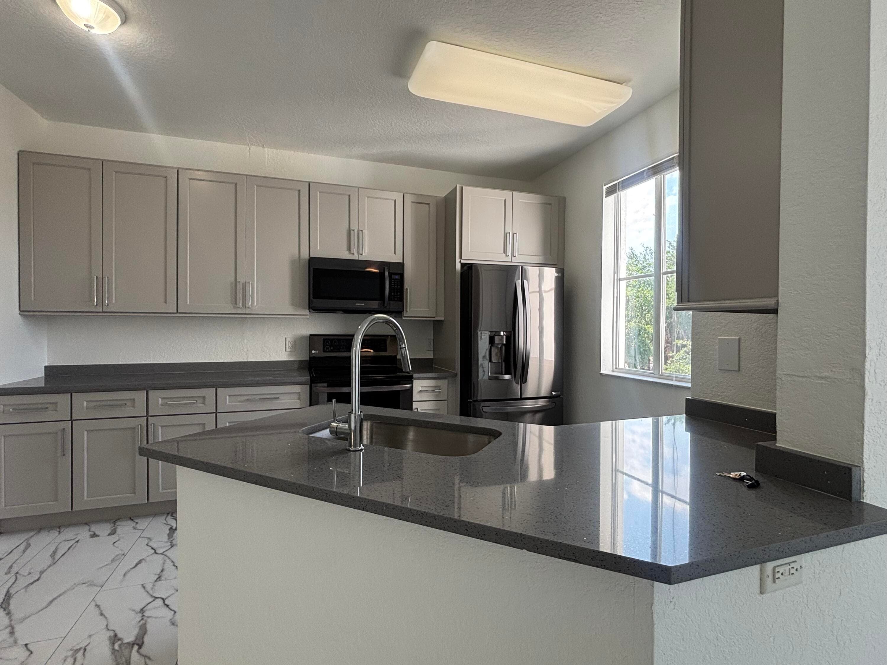 11035 Legacy Boulevard 301, Palm Beach Gardens, FL 33410 — photo 3 of 19